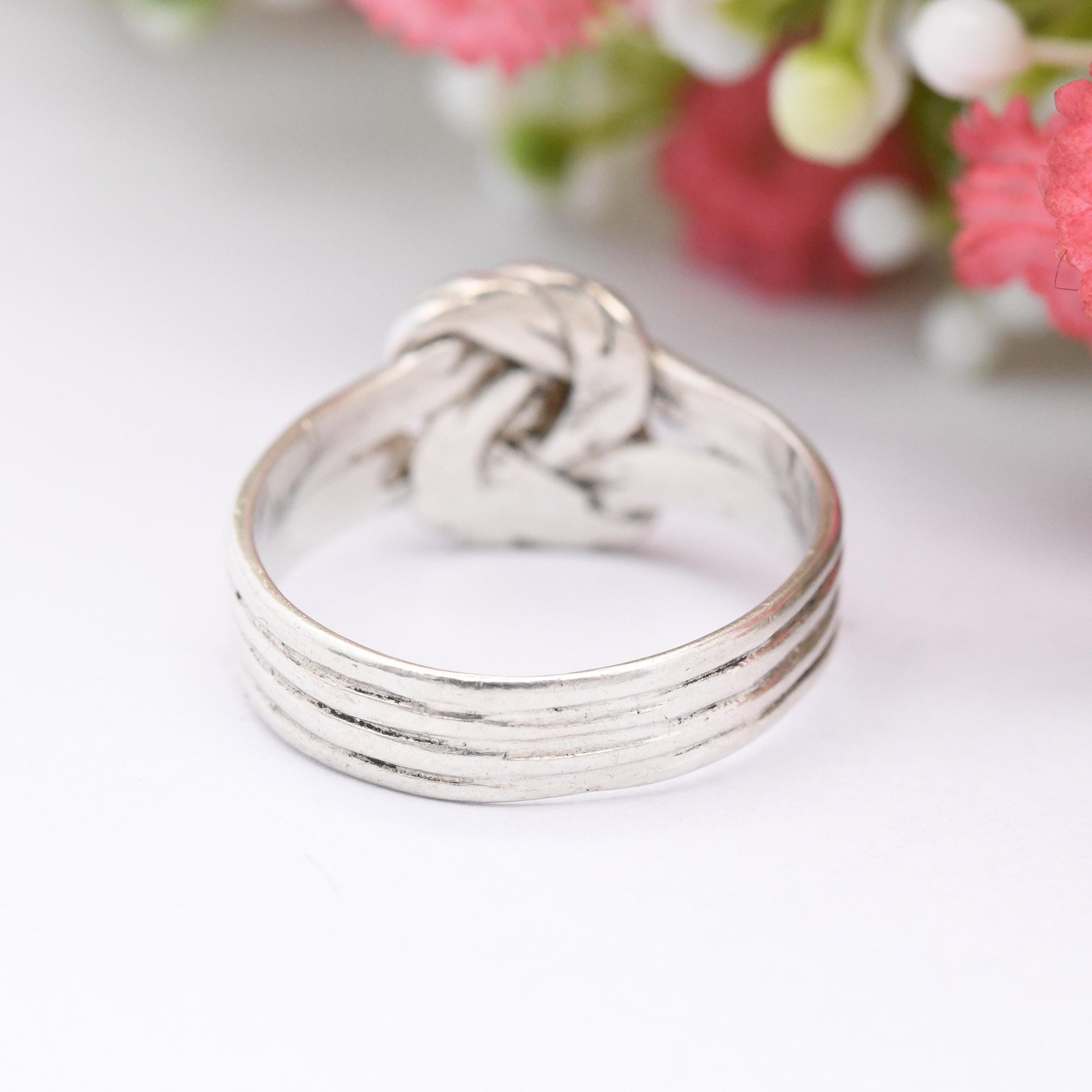 Vintage Sterling Silver Knot Ring - Minimalist Twisted Knot Ring | Unisex Design | UK Size - Q | US Size - 8 1/4