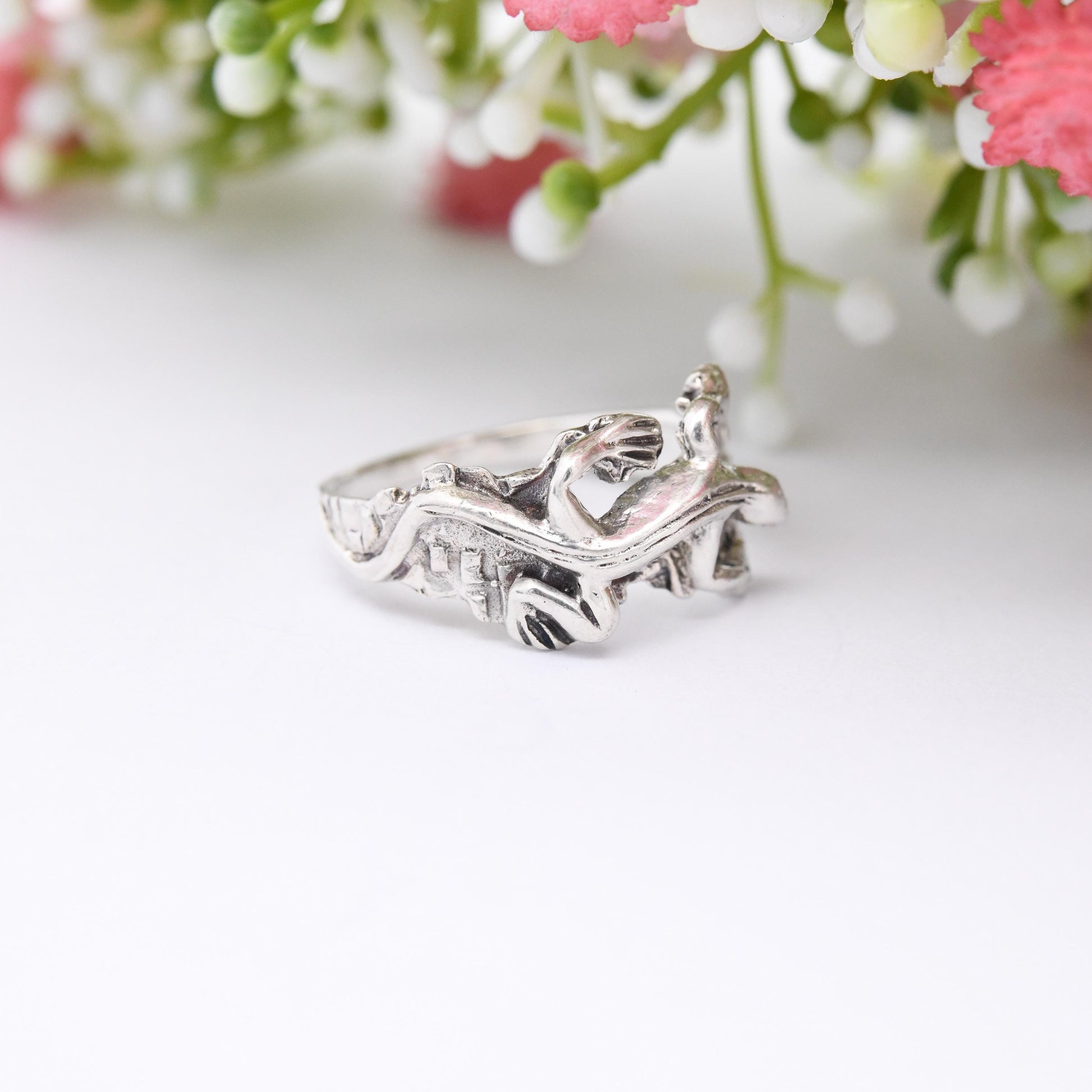 Vintage Sterling Silver Lizard Ring - Sculptural Animal Jewellery Gift for Nature Lover Gecko on a Wall | UK Size - O 1/2 | US Size - 7 1/2