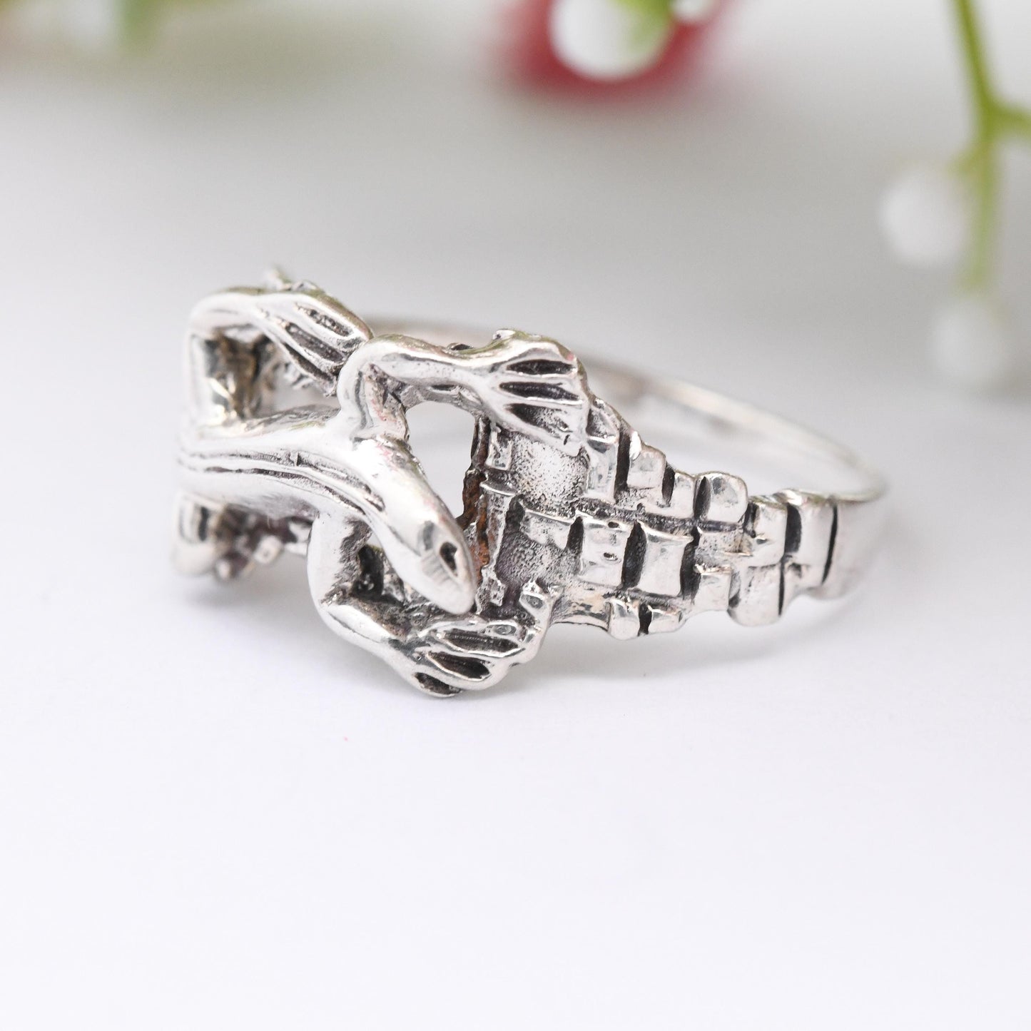 Vintage Sterling Silver Lizard Ring - Sculptural Animal Jewellery Gift for Nature Lover Gecko on a Wall | UK Size - O 1/2 | US Size - 7 1/2