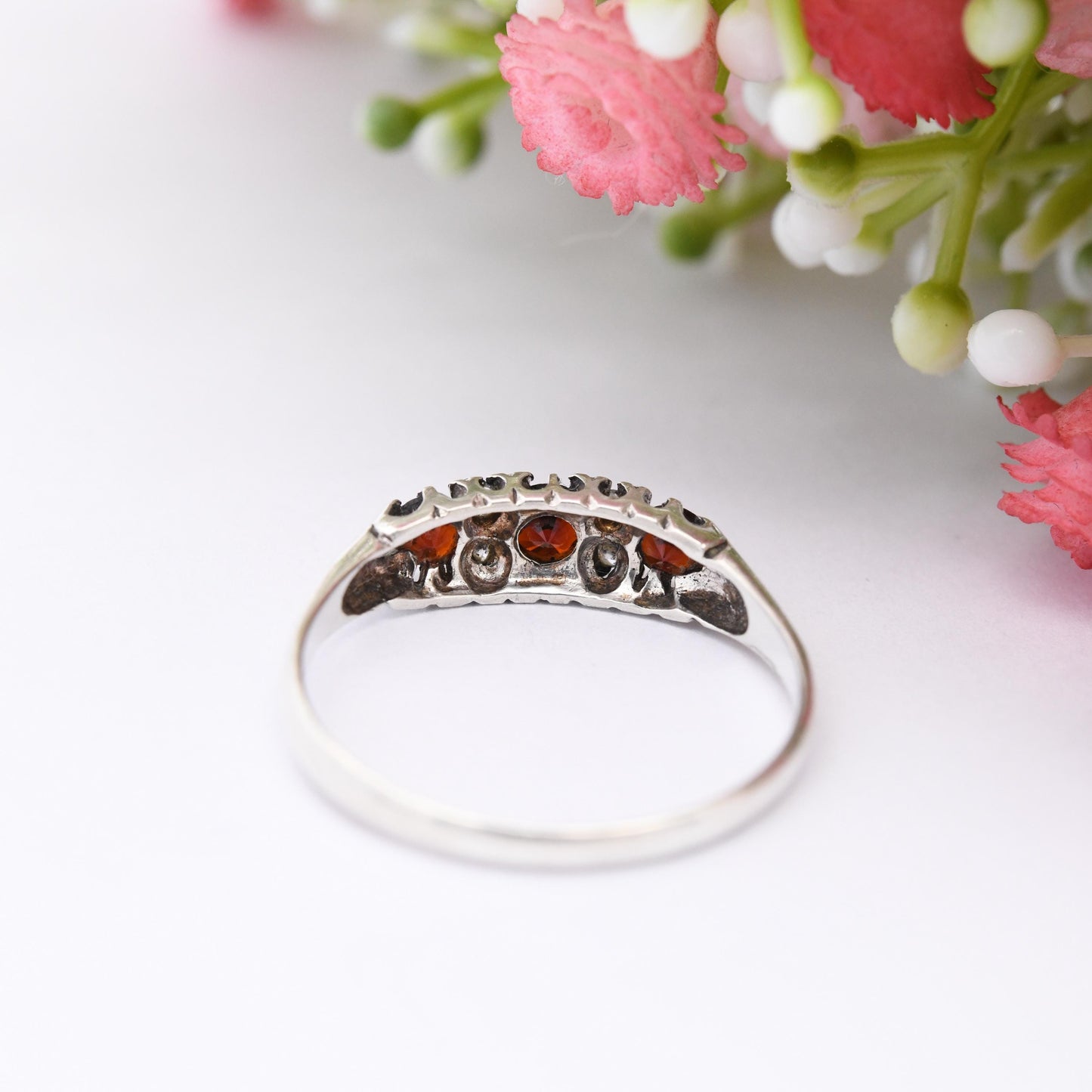 Vintage Sterling Silver Garnet Three Stone Ring 1987 - Victorian Style Boat Ring | Pretty Gift for Her | UK Size - T | US Size - 9 3/4