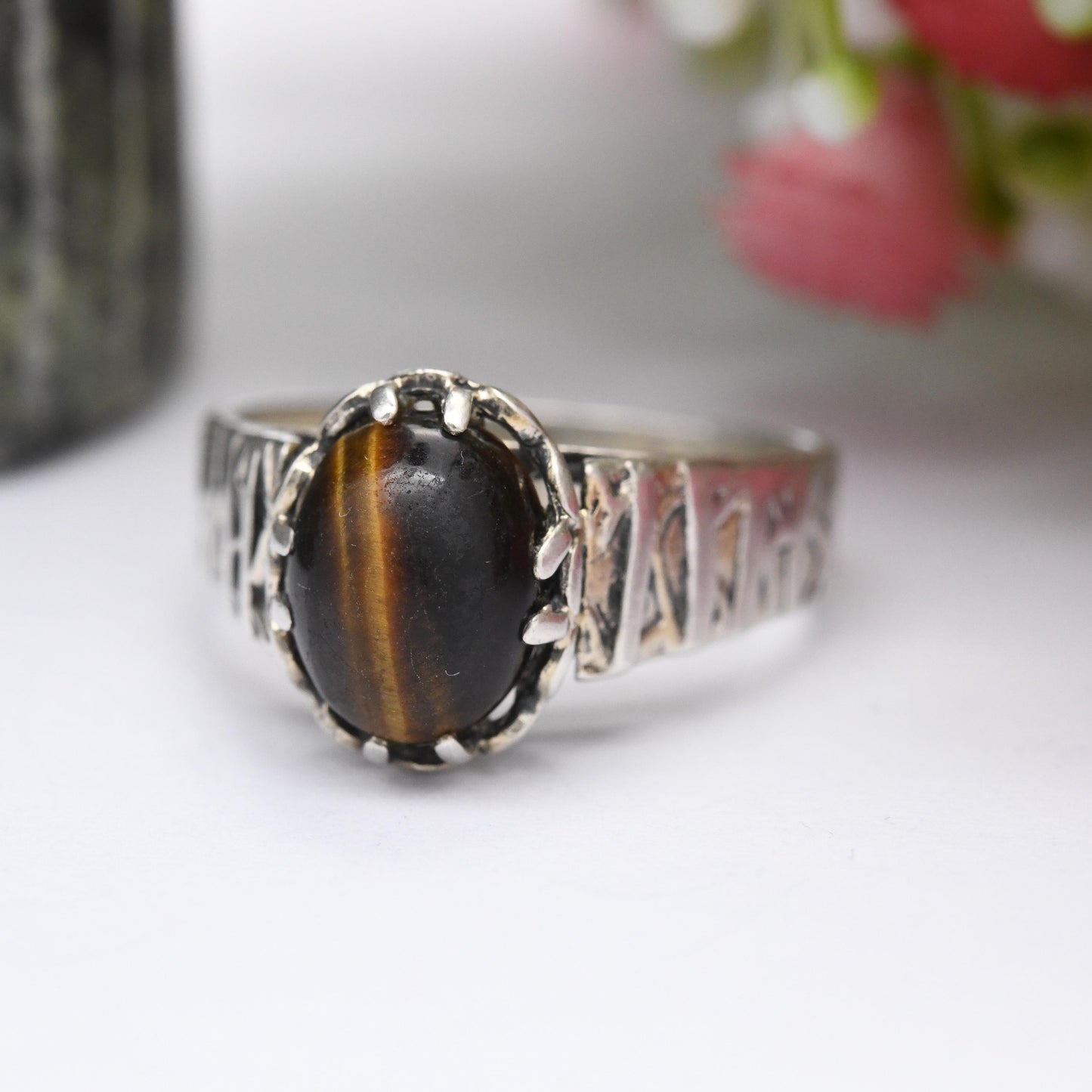 Vintage Sterling Silver Tiger's Eye Ring 1976 - Mid-Century Modern Textured Band | Oval Cabochon Statement | UK Size - R | US Size - 8 1/2