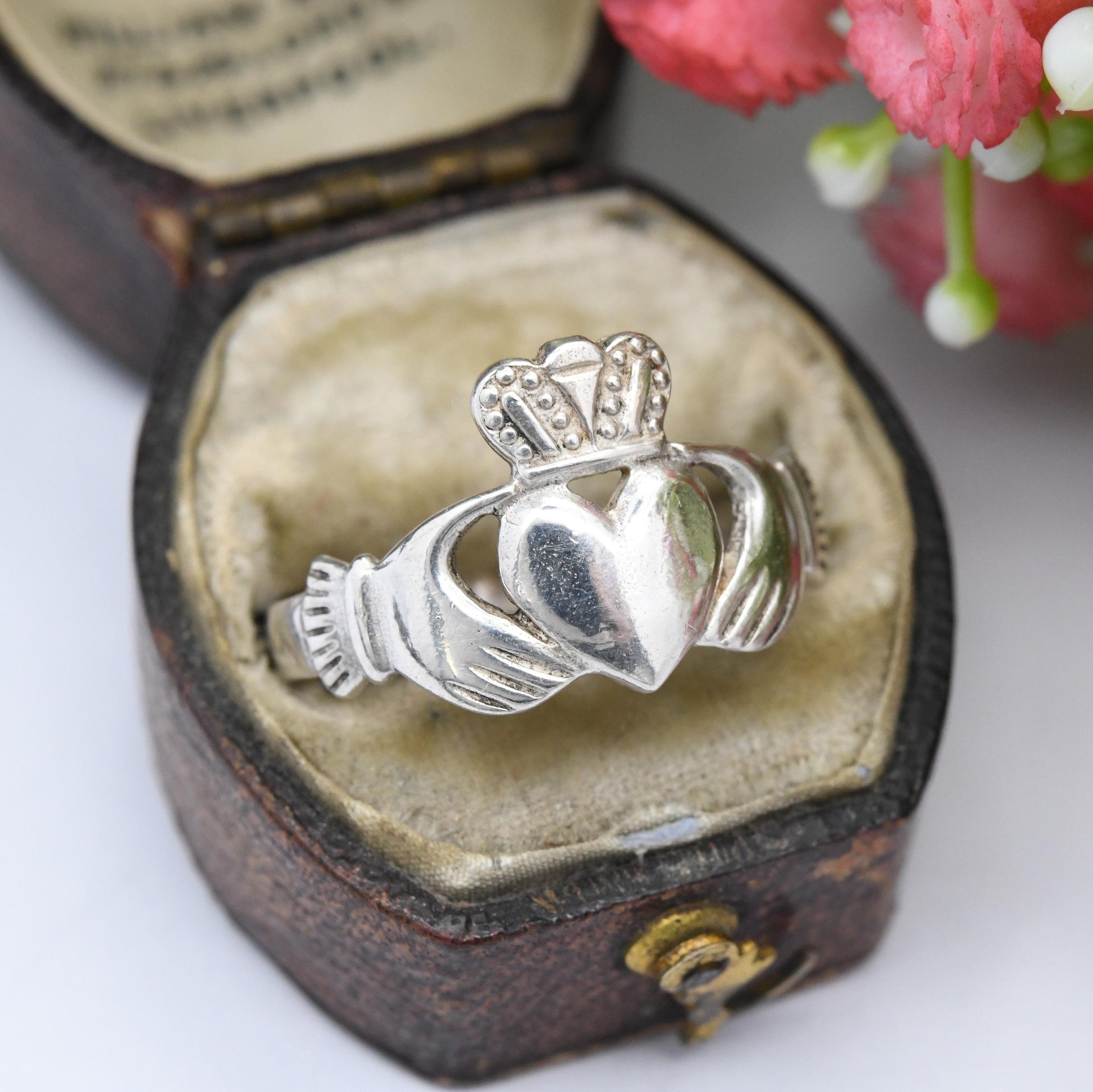 Vintage Sterling Silver Claddagh Ring 1994 - Irish Symbol Hands Holding Crowned Heart Ring Loyalty | Made in Ireland | UK Size - S | US - 9