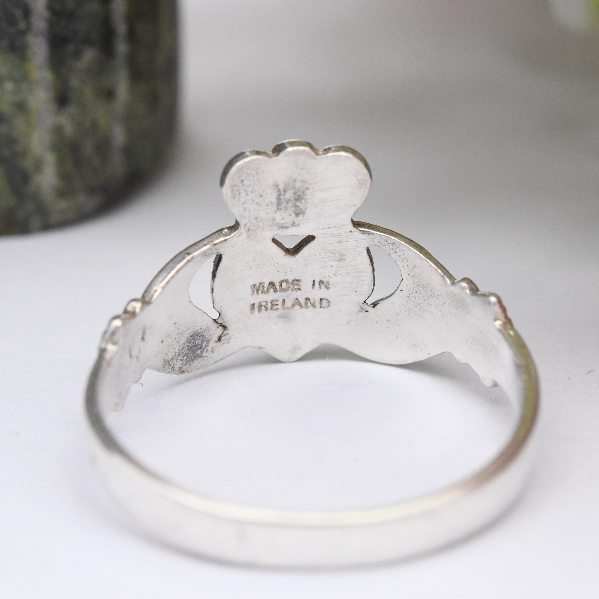 Vintage Sterling Silver Claddagh Ring 1994 - Irish Symbol Hands Holding Crowned Heart Ring Loyalty | Made in Ireland | UK Size - S | US - 9