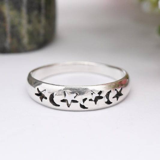 Sterling Silver Moon and Stars Band Ring - Cut Out Shapes Crescent Moon | Minimal Everyday Silver Jewellery | UK Size - T | US Size - 9 3/4