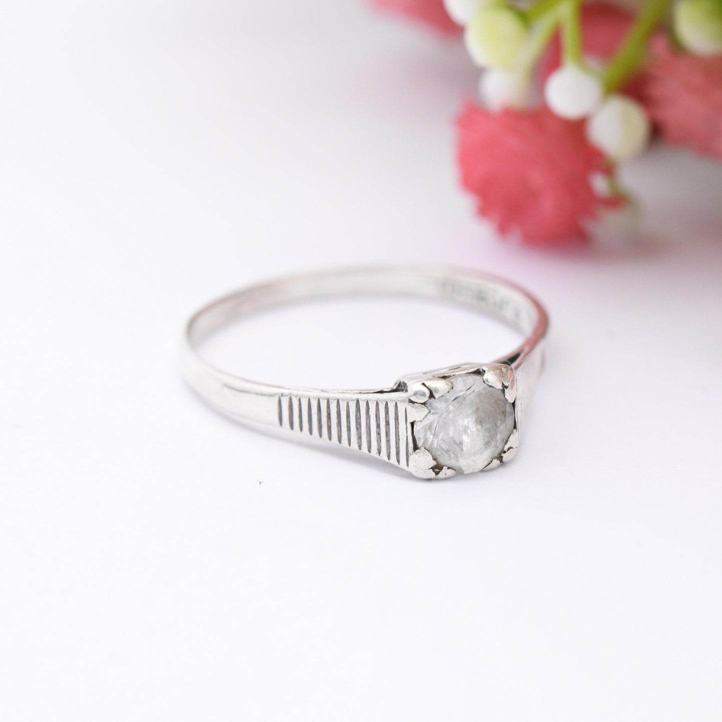 Vintage Sterling Silver Solitaire Ring by Redfern Jewellery Co 1975 - Large White Stone Textured Shoulders | UK Size - R 1/2 US Size - 8 3/4