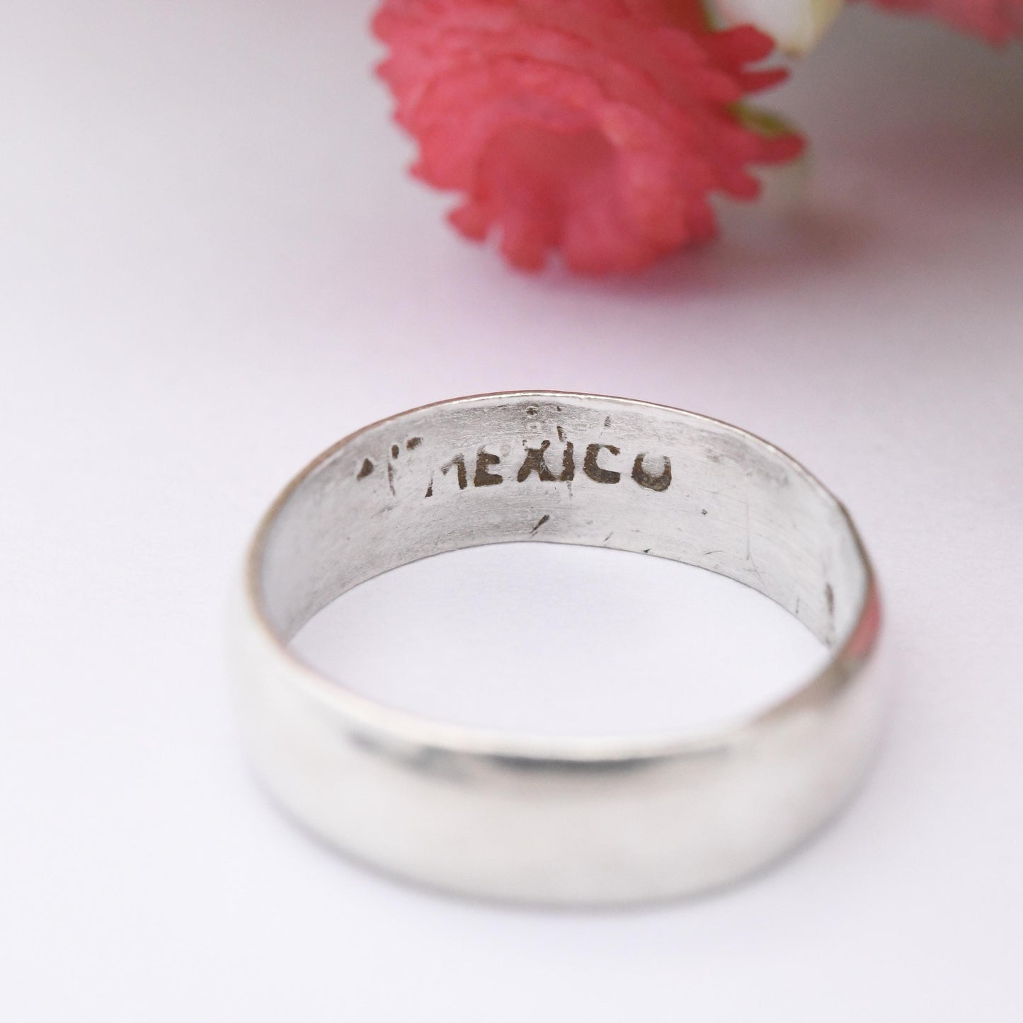 Vintage Mexican Sterling Silver Small Band Ring- Minimalist Stacking Midi Ring Pinkie Ring | Made in Mexico| UK Size - F 1/2 | US Size - 3