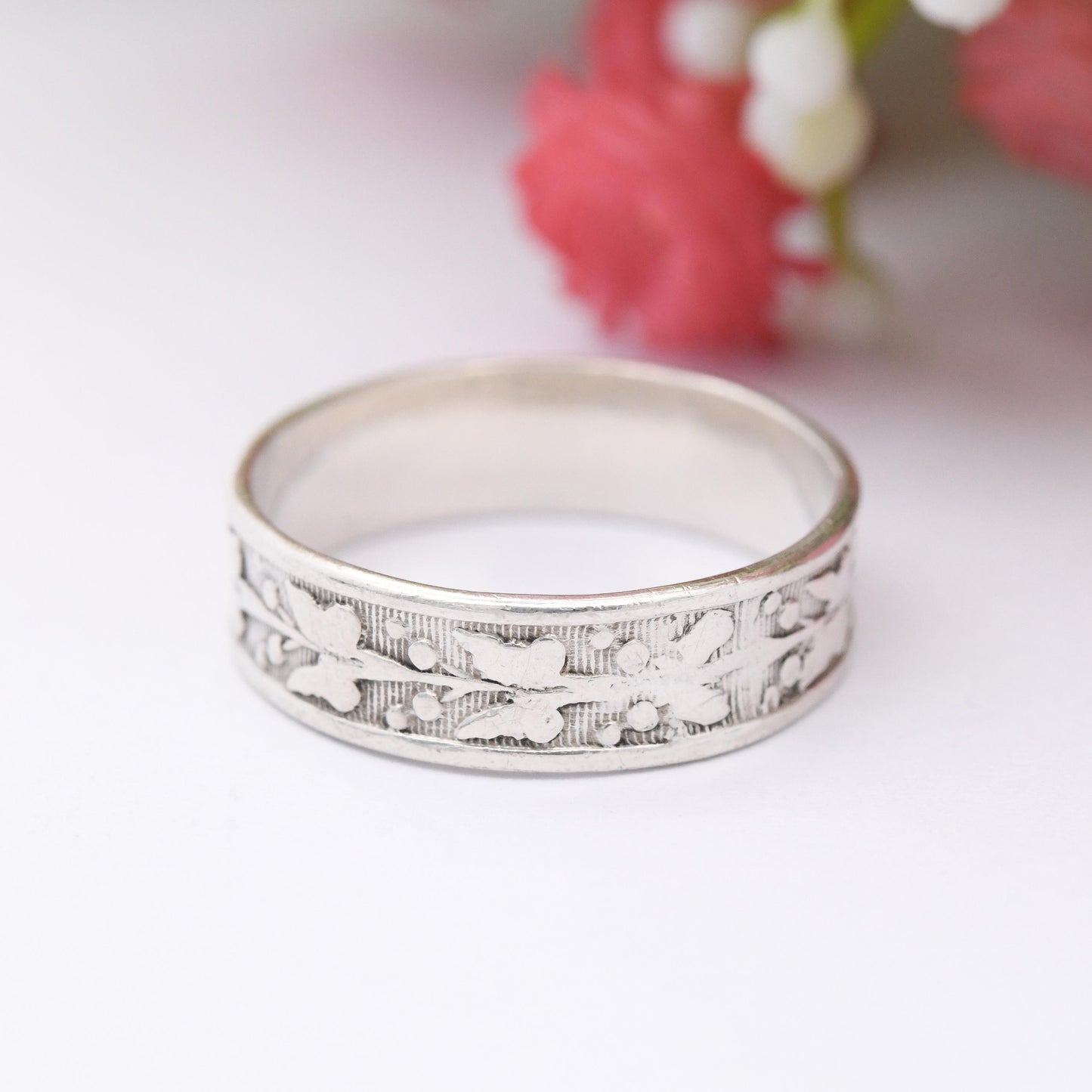 Vintage Sterling Silver Band Ring with Leaf Design - Small Antique Style Unisex Pinkie Midi Ring | UK Size - J 1/2 | US Size - 5