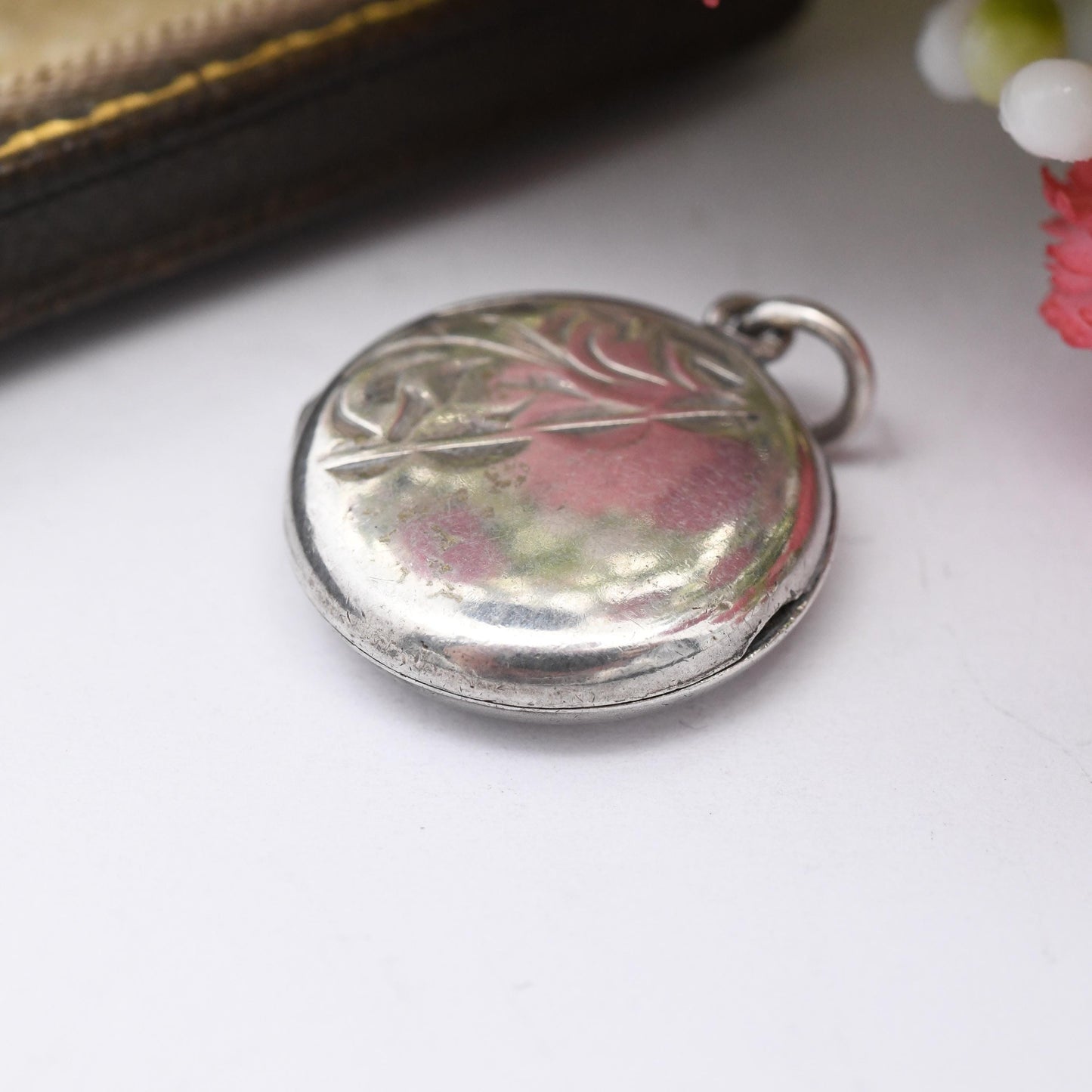 Vintage Sterling Silver Locket Pendant with Engraved Design - Small Circle Shape | Pretty Gift for Her Locket for Charm Bracelet