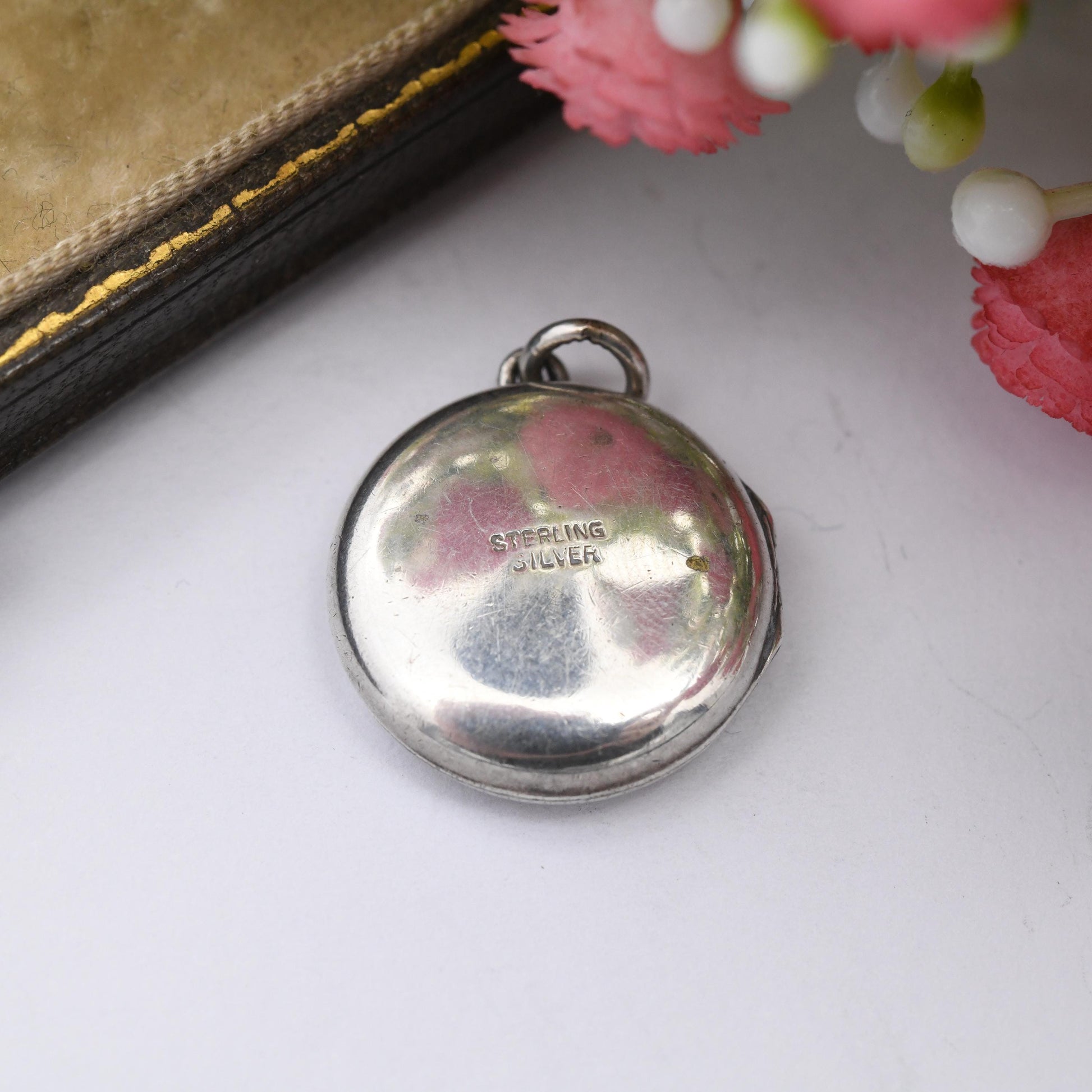 Vintage Sterling Silver Locket Pendant with Engraved Design - Small Circle Shape | Pretty Gift for Her Locket for Charm Bracelet