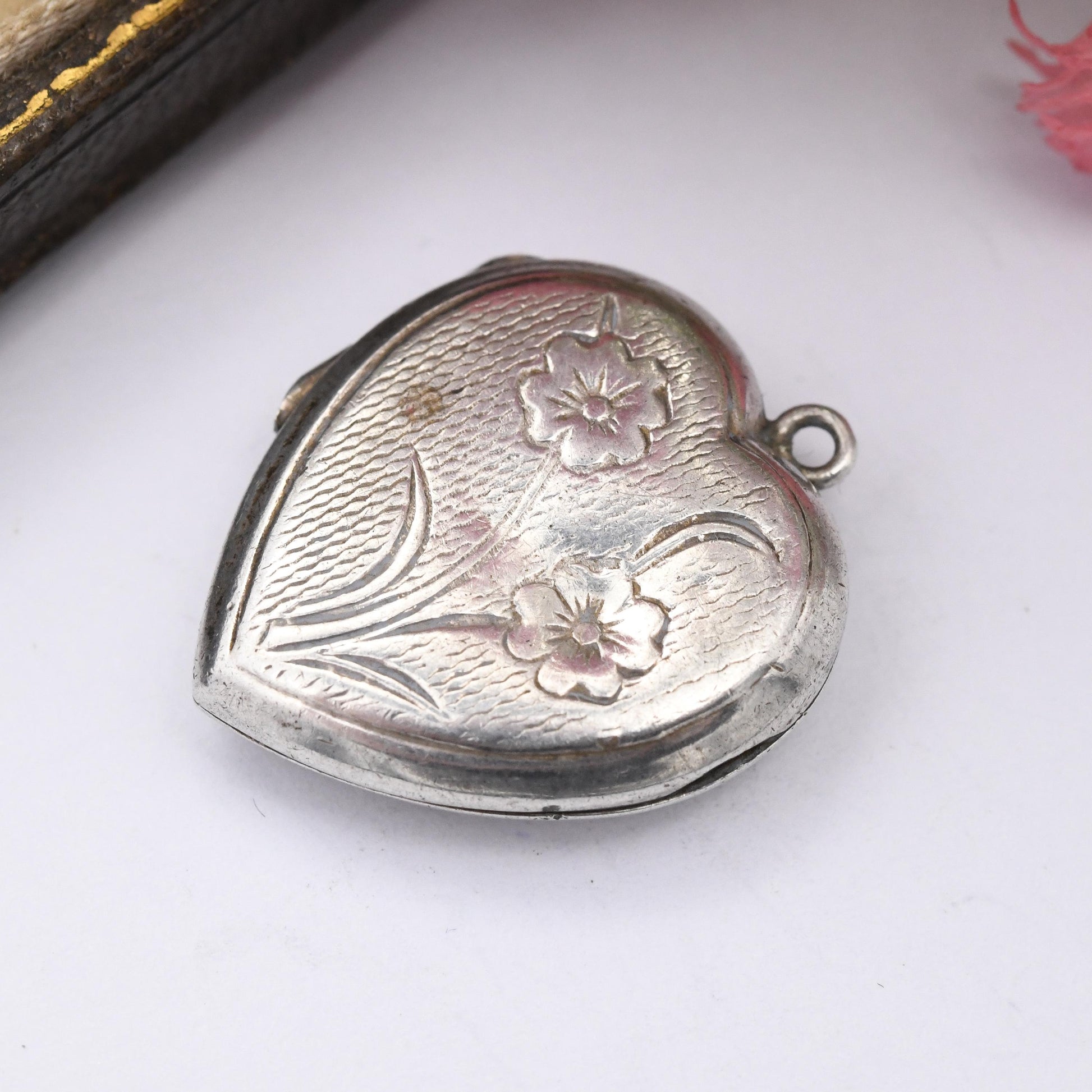 Vintage Sterling Silver B&F Heart Locket Pendant with Flower Design - Love Heart Shape Locket Pretty Gift for Her with Elvis Photograph