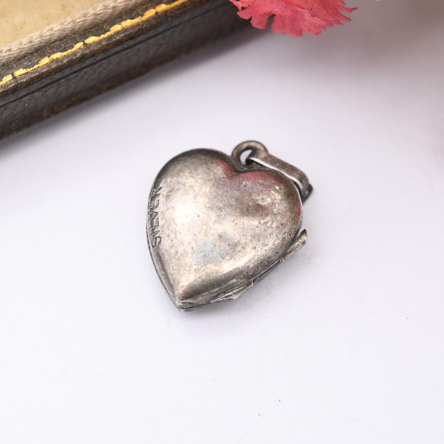 Vintage Sterling Silver Heart Locket Pendant with Engraved Leaf Design - Small Love Heart Shape Locket Charm Pretty Gift for Her