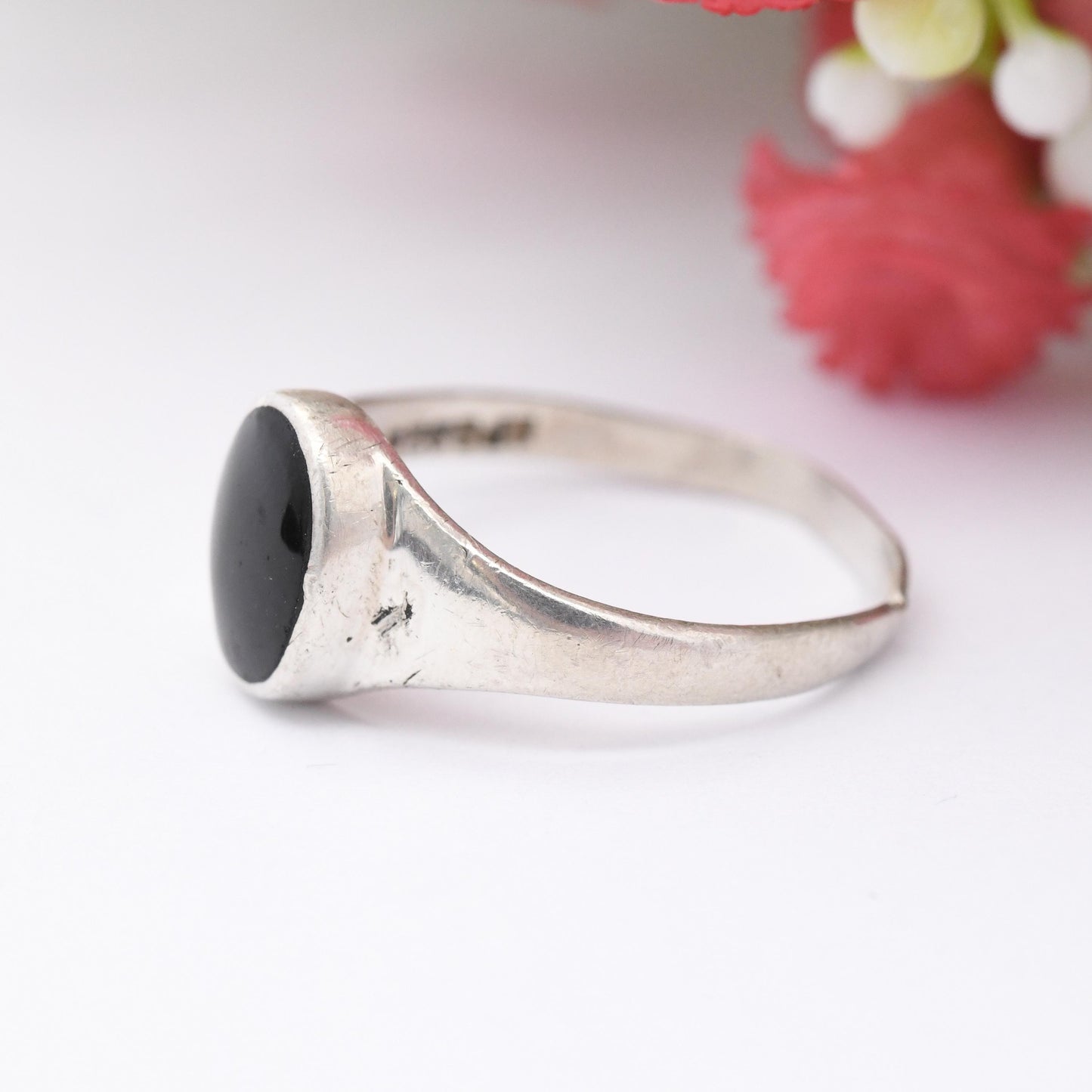 Vintage Sterling Silver Onyx Signet Ring - Oval Black Stone Ring | Small Size Unisex Pinkie Ring | UK Size - L | US Size - 5 3/4