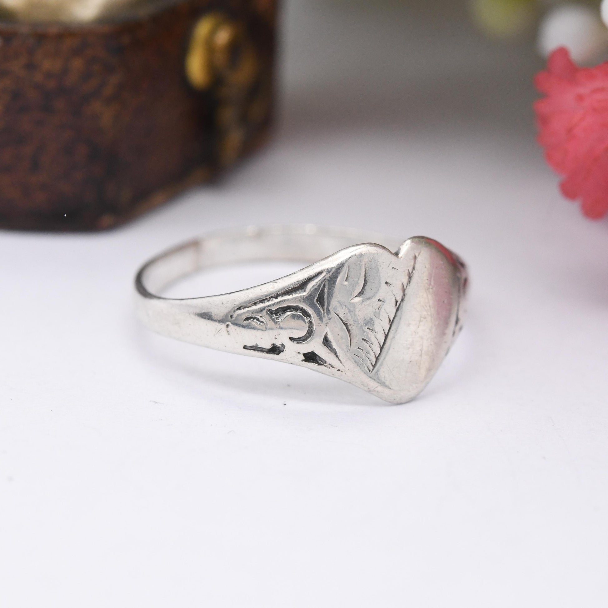 Vintage Sterling Silver Heart Signet Ring - Little Engraved Silver Love Heart Jewellery Everyday Pinkie Ring | UK Size - K | US Size - 5 1/4