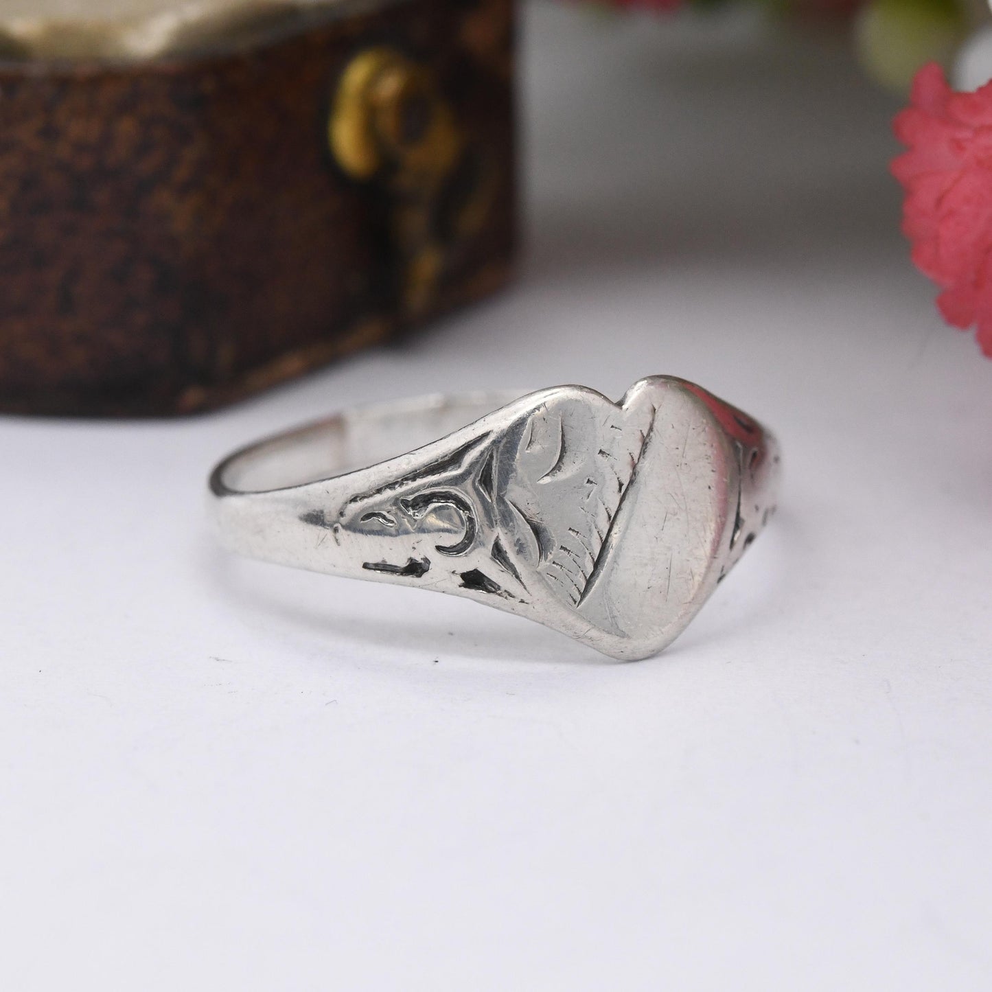 Vintage Sterling Silver Heart Signet Ring - Little Engraved Silver Love Heart Jewellery Everyday Pinkie Ring | UK Size - K | US Size - 5 1/4