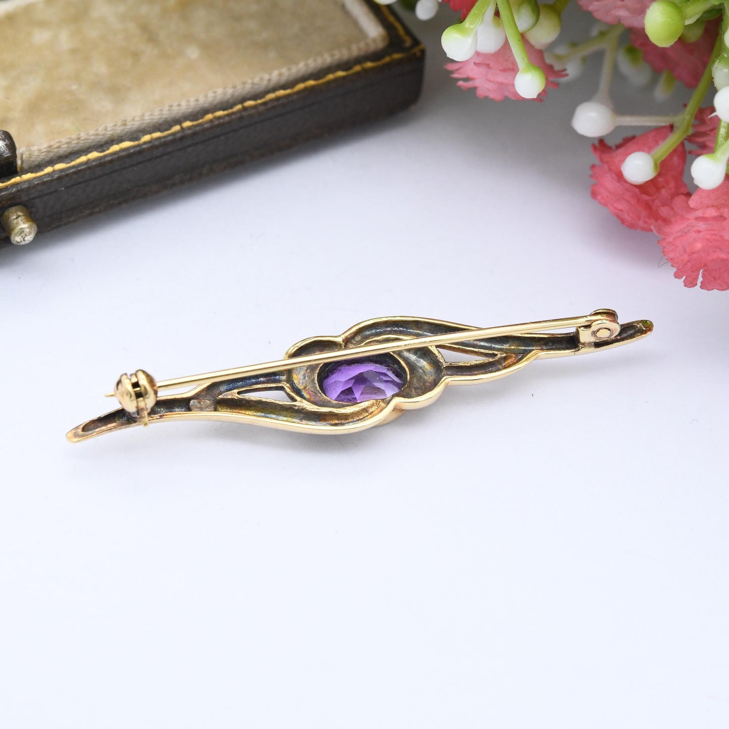 Vintage 9ct Gold Amethyst Bar Brooch 1979 - Minimal Solid Gold Twist Bar Brooch Large Solitaire Faceted Purple Gemstone Pretty Gift for Her