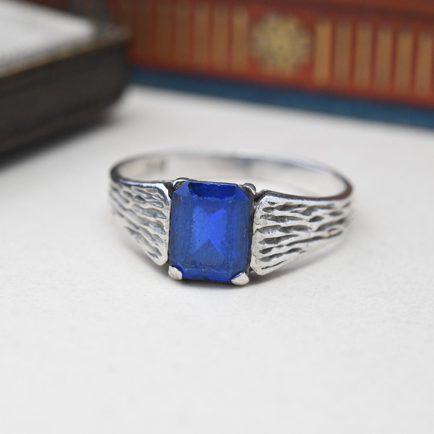 Vintage Sterling Silver Blue Paste Solitaire Ring 1977 - Mid-Century Statement Ring Bark Effect Texture | UK Size - S | US Size - 9