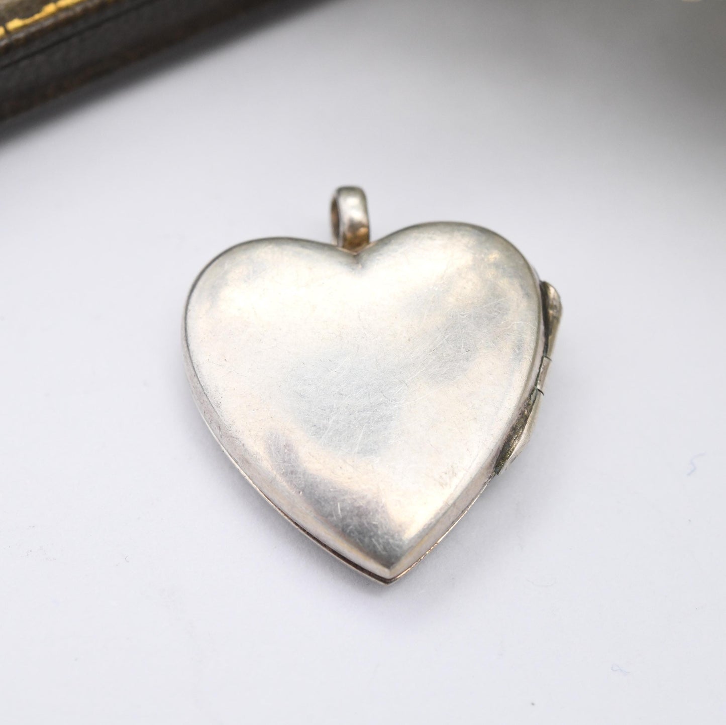 Vintage Sterling Silver Heart Locket Pendant with Integral Leaf Bale - Love Heart Shaped Flower Locket Pretty Gift for Her