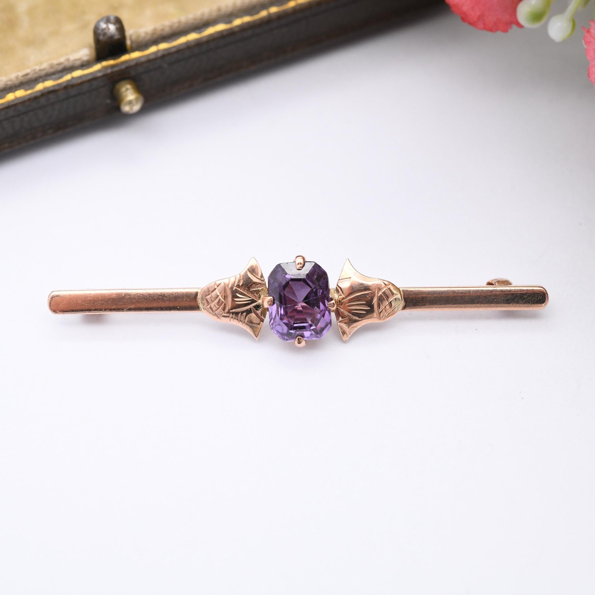 Vintage 9ct Gold Thistle Gemstone Bar Brooch - True Vintage Scottish Flower Design Solitaire Faceted Purple Gemstone Pretty Gift for Her