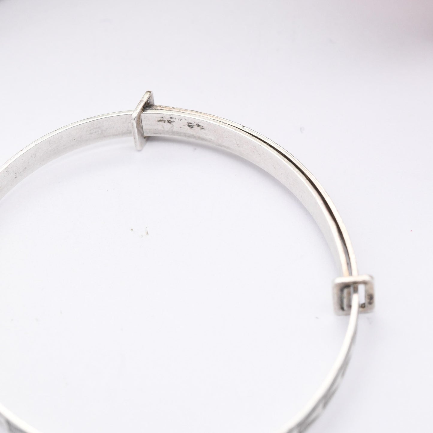 Vintage Sterling Silver Baby Bangle Bracelet - Expanding Child Bangle | Triangle Striped Line Design