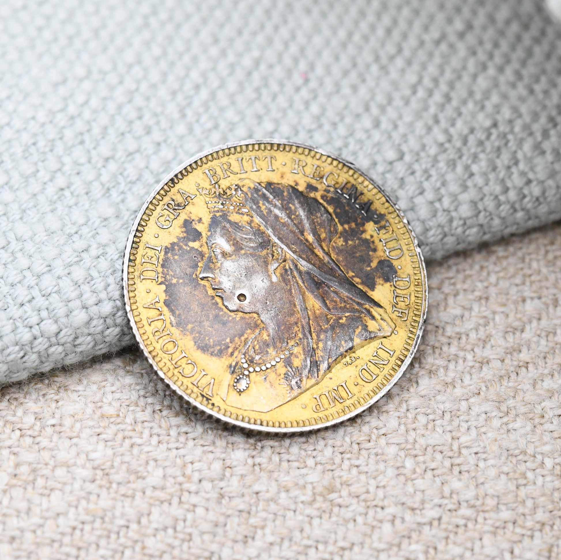 Antique Sterling Silver Enamelled 1893 Victoria One Shilling Coin - Colourful Enamel Coin Jewellery Honi Soit Qui Mal Y Pense Shield Design