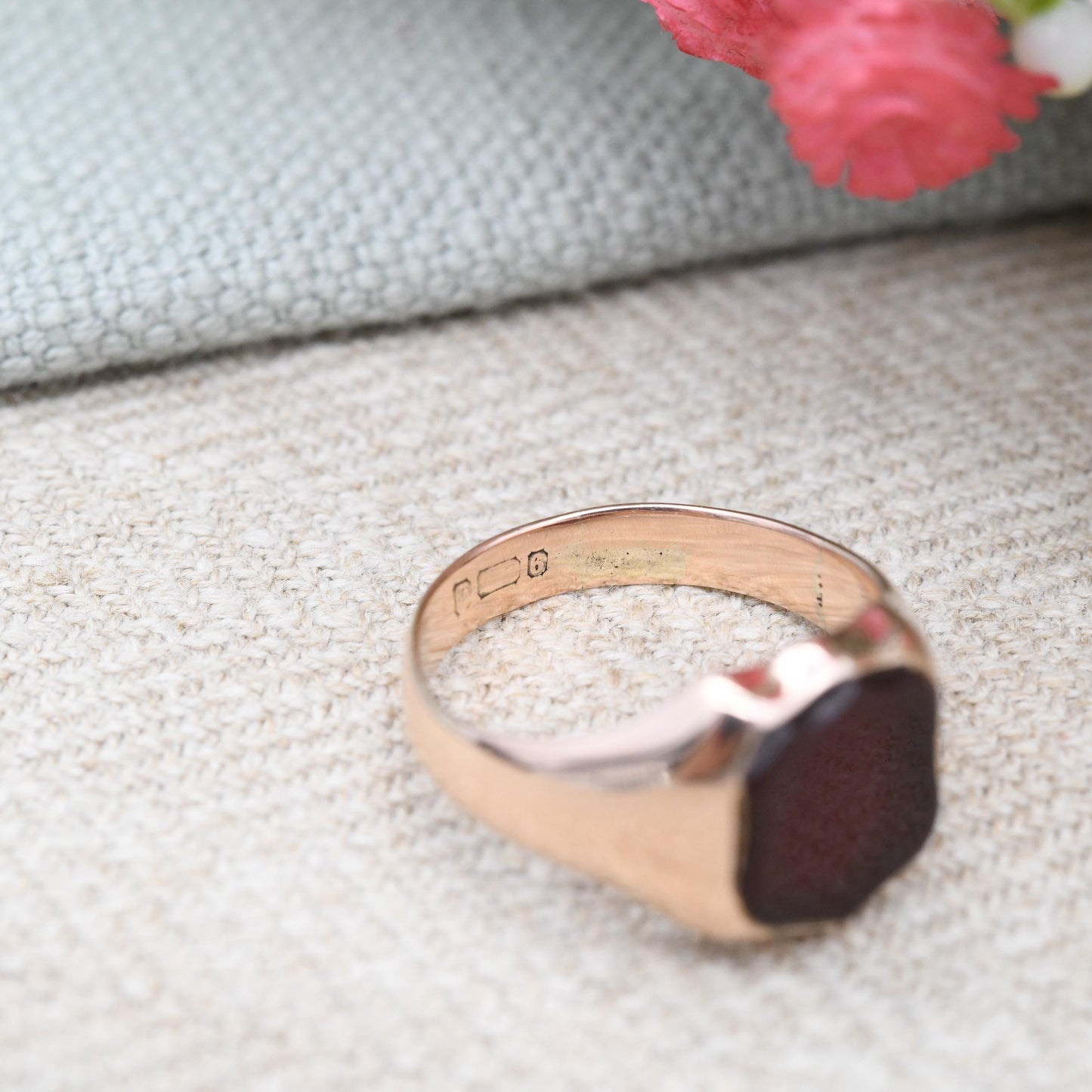 Antique 9ct Rose Gold Carnelian Shield Signet Ring 1904 Edwardian - Unisex Chunky Ring | Gift for Boyfriend | UK Size - Q | US Size - 8