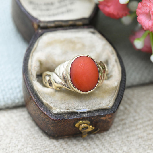 Vintage 9ct Gold Coral Ring 1980 - Antique Victorian Style | Large Red Stone | Ornate Shoulders | UK Size - N | US Size - 6 3/4