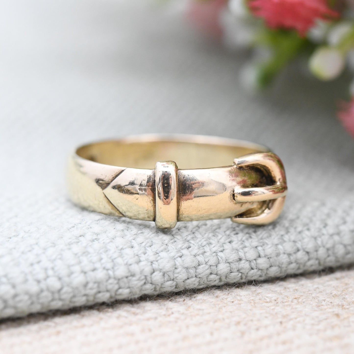 Vintage 9ct Gold Buckle Ring 1990 - Minimal Belt Band Victorian Style | Everyday Unisex Gold Jewellery | UK Size - T | US Size - 9 1/2