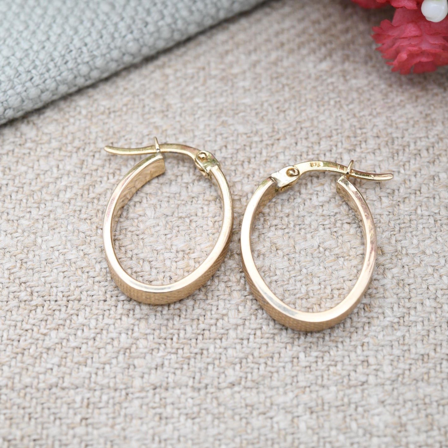 Vintage 9ct Gold Oval Hoop Earrings Textured Cross Hatch Design - Minimal Hollow Hoops | Pretty Gold Jewellery Gift for Her