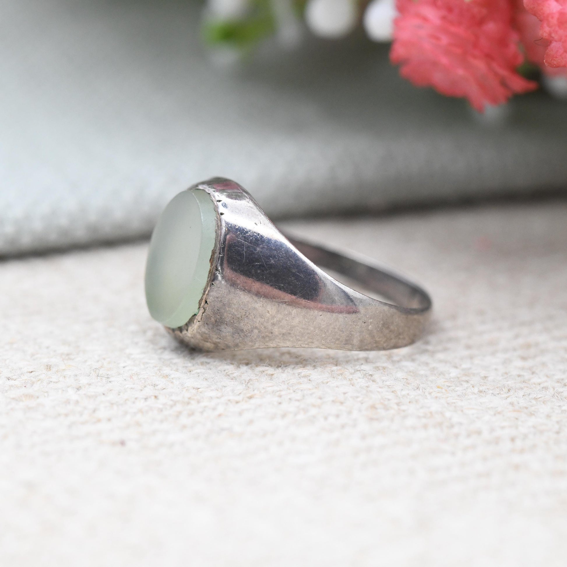 Vintage Sterling Silver Green Gemstone Signet Ring - Unisex Oval Pale Stone Ring | Minimal Unisex Ring | UK Size - M 1/2 | US Size - 6 1/4