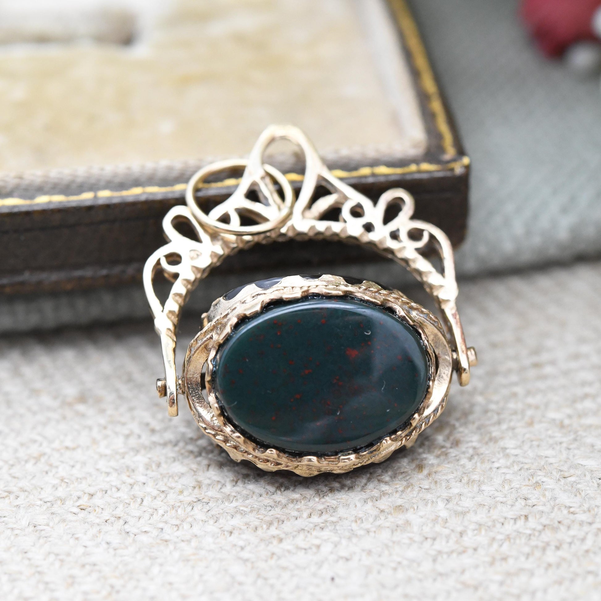 Vintage 9ct Gold Gemstone Spinner Fob Bloodstone Carnelian Onyx - Gemstone Watch Fob Pendant | Antique Style | Heliotrope Jasper