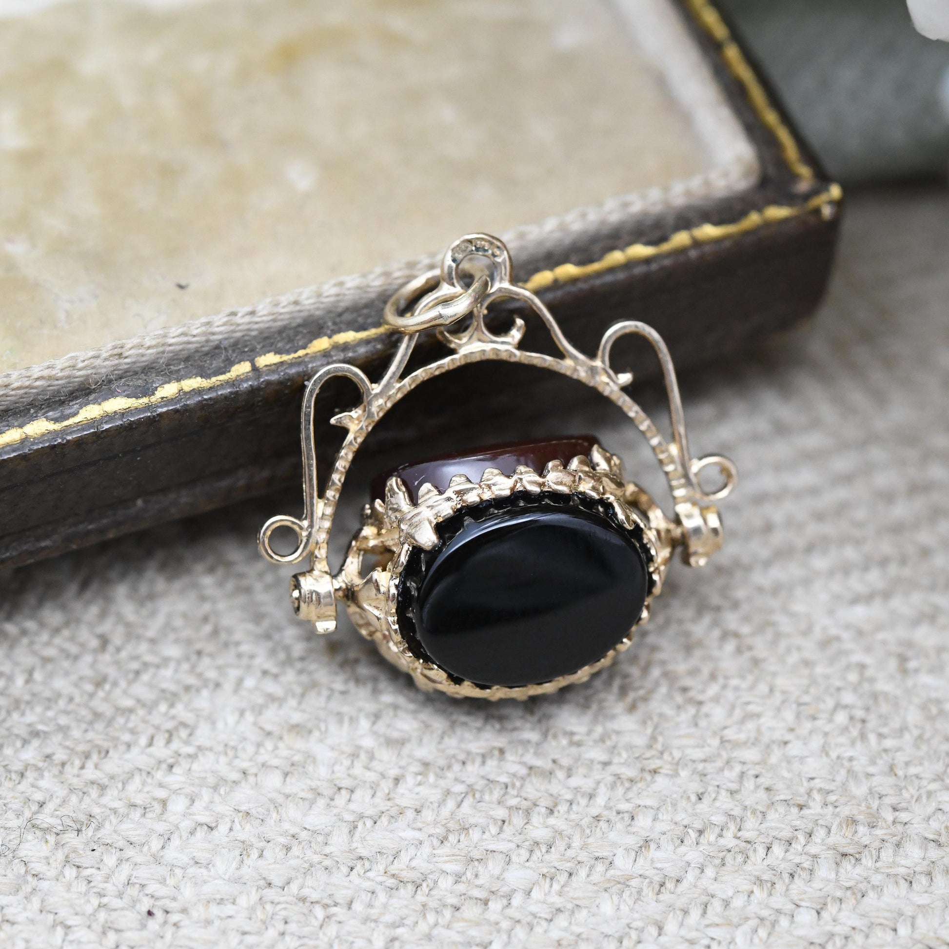 Vintage 9ct Gold Spinner Fob Pendant Carnelian Onyx Bloodstone - Antique Style Miniature Gemstone Watch Fob Charm Fidget Pretty Gift for Her