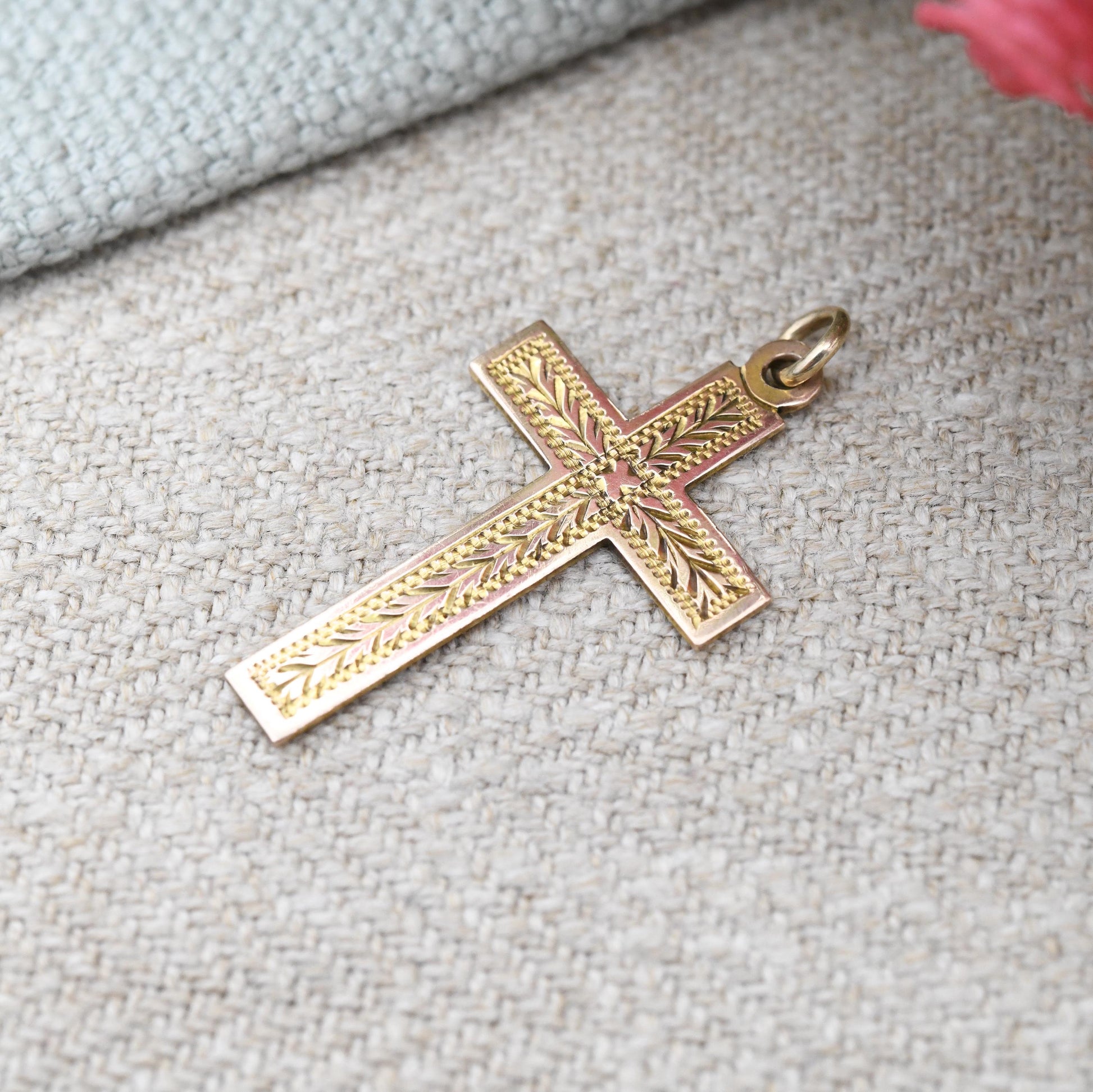 Antique 9ct Gold Cross Pendant with Pretty Leaf Pattern - Antique Rose Gold Christian Religious Necklace Gift for Christening Baptism