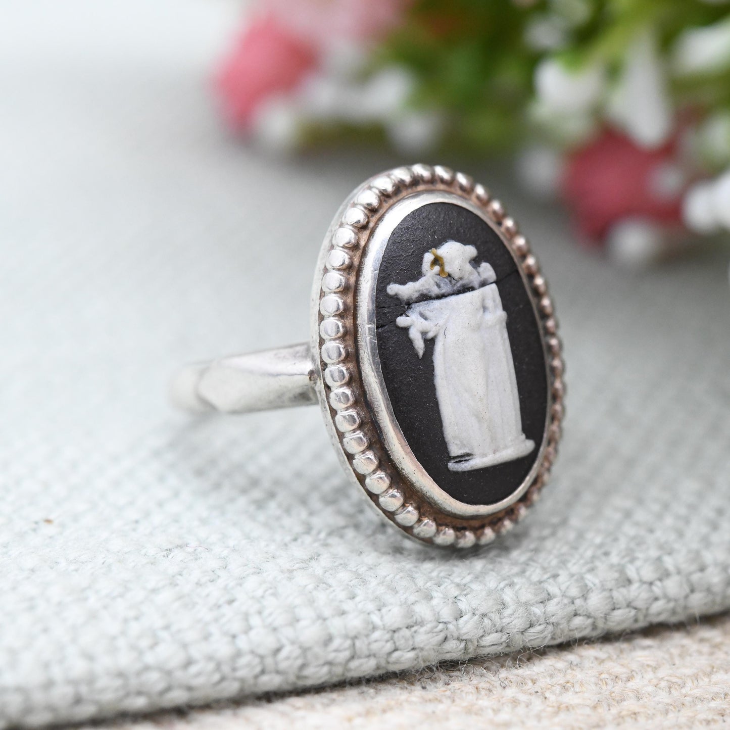 Vintage Wedgwood Sterling Silver Black Jasperware Cameo Ring 1973 - Terpsichore Lyre Greek Muse Dance Column | UK Size - N | US Size - 6 1/2