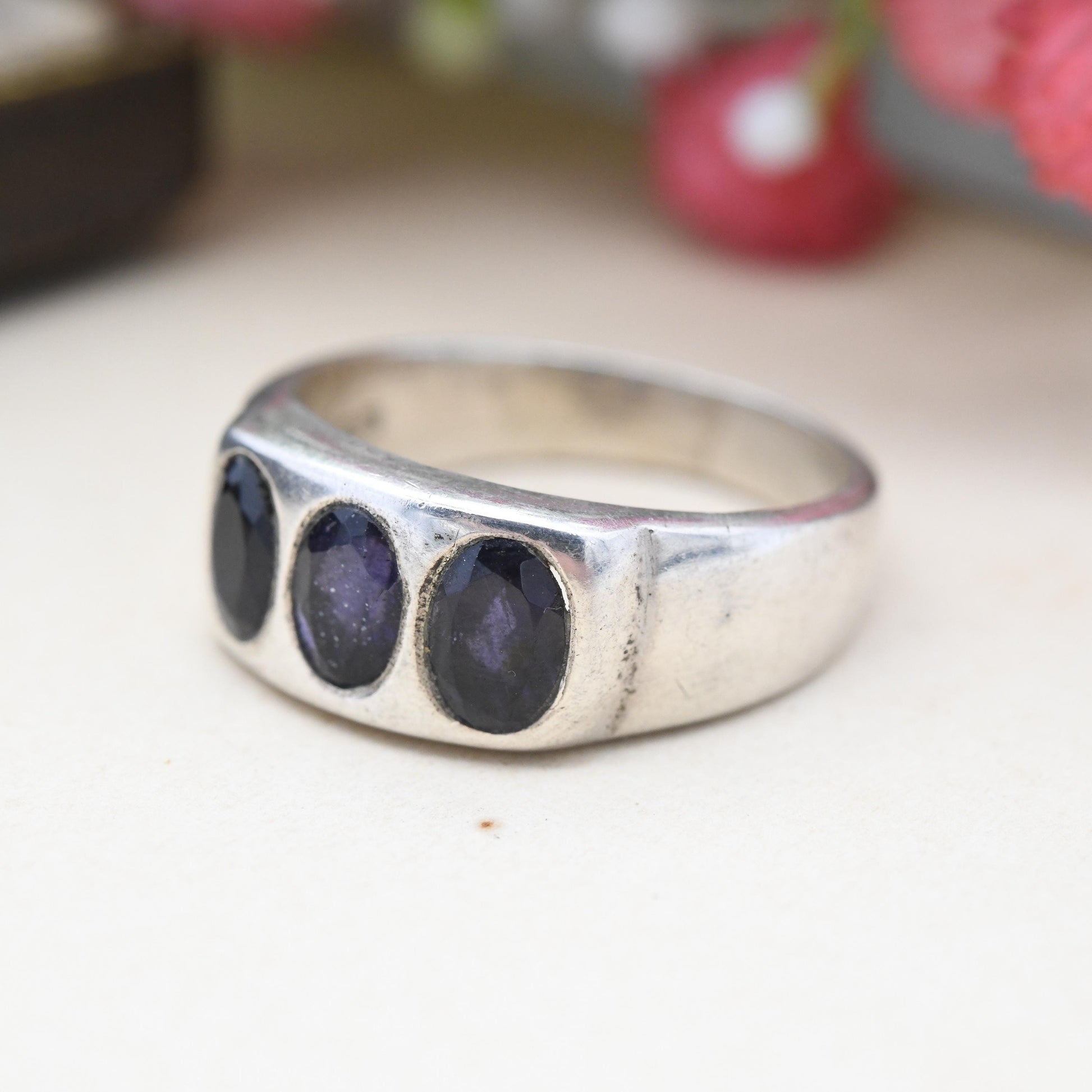 Vintage Sterling Silver Iolite Gypsy Ring Three Stone Trilogy - Chunky Gemstone Ring Deep Purple Oval | UK Size - Q | US Size - 8