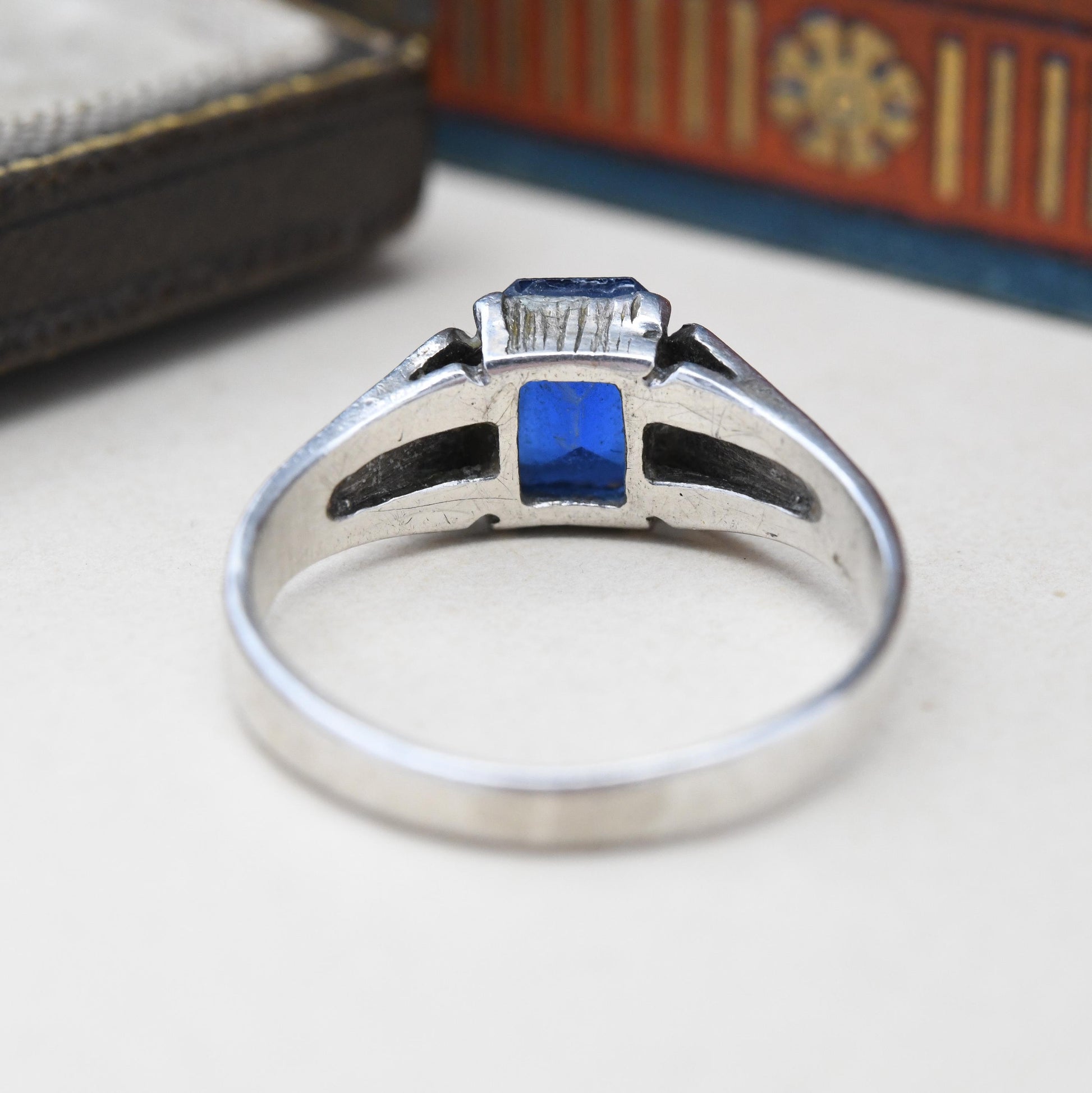 Vintage Sterling Silver Blue Paste Solitaire Ring 1977 - Mid-Century Statement Ring Bark Effect Texture | UK Size - S | US Size - 9