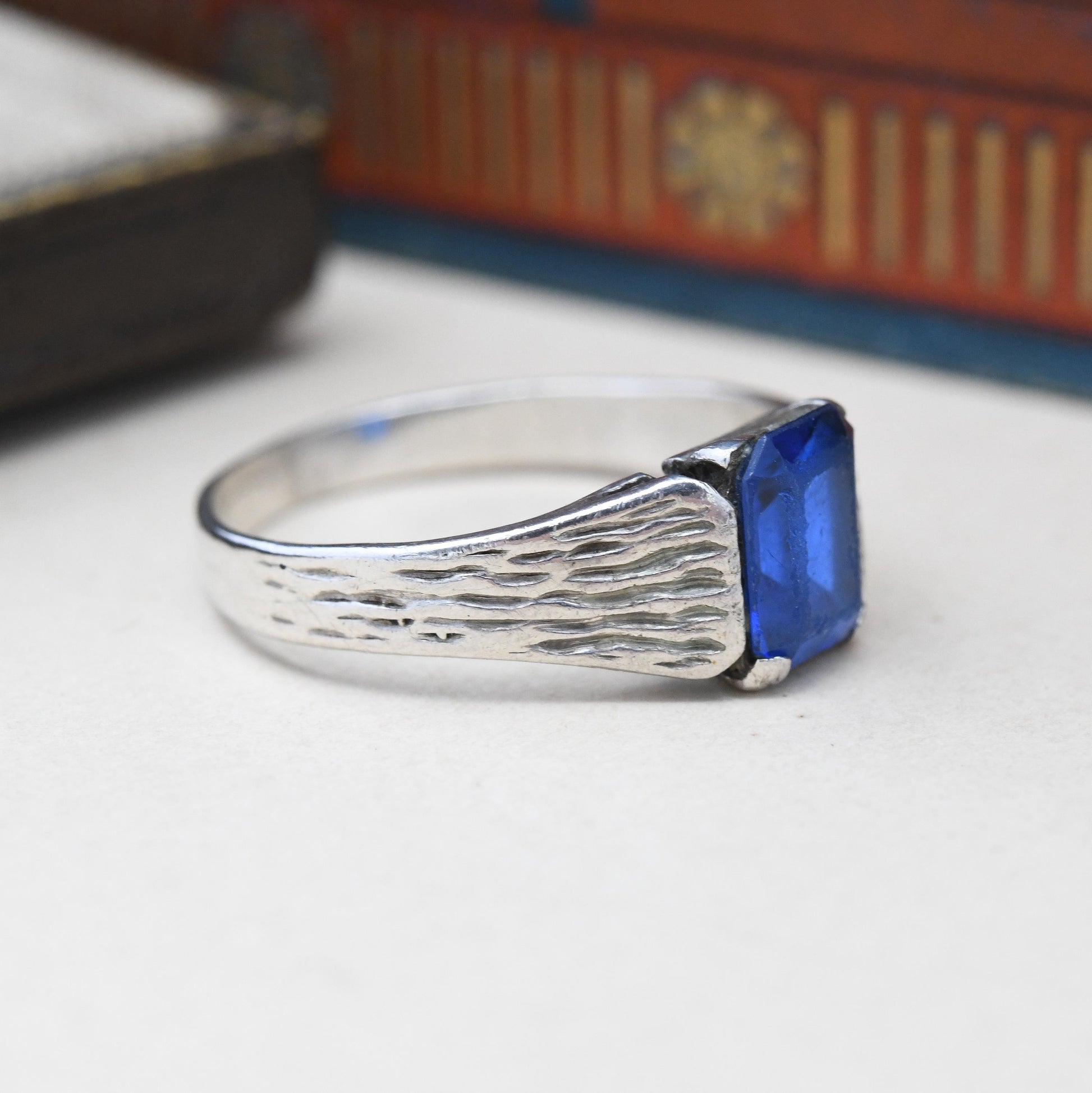 Vintage Sterling Silver Blue Paste Solitaire Ring 1977 - Mid-Century Statement Ring Bark Effect Texture | UK Size - S | US Size - 9