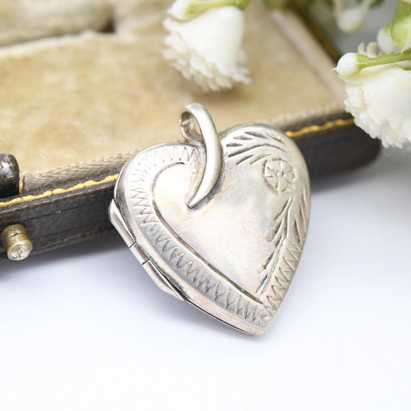 Vintage Sterling Silver Heart Locket Pendant with Integral Leaf Bale - Love Heart Shaped Flower Locket Pretty Gift for Her