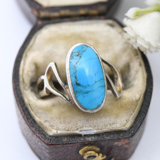 Vintage Sterling Silver Turquoise Ring - Oval Cabochon Openwork Modernist Shoulders Blue Stone WK | UK Size - K 1/2 | US Size - 5 1/2