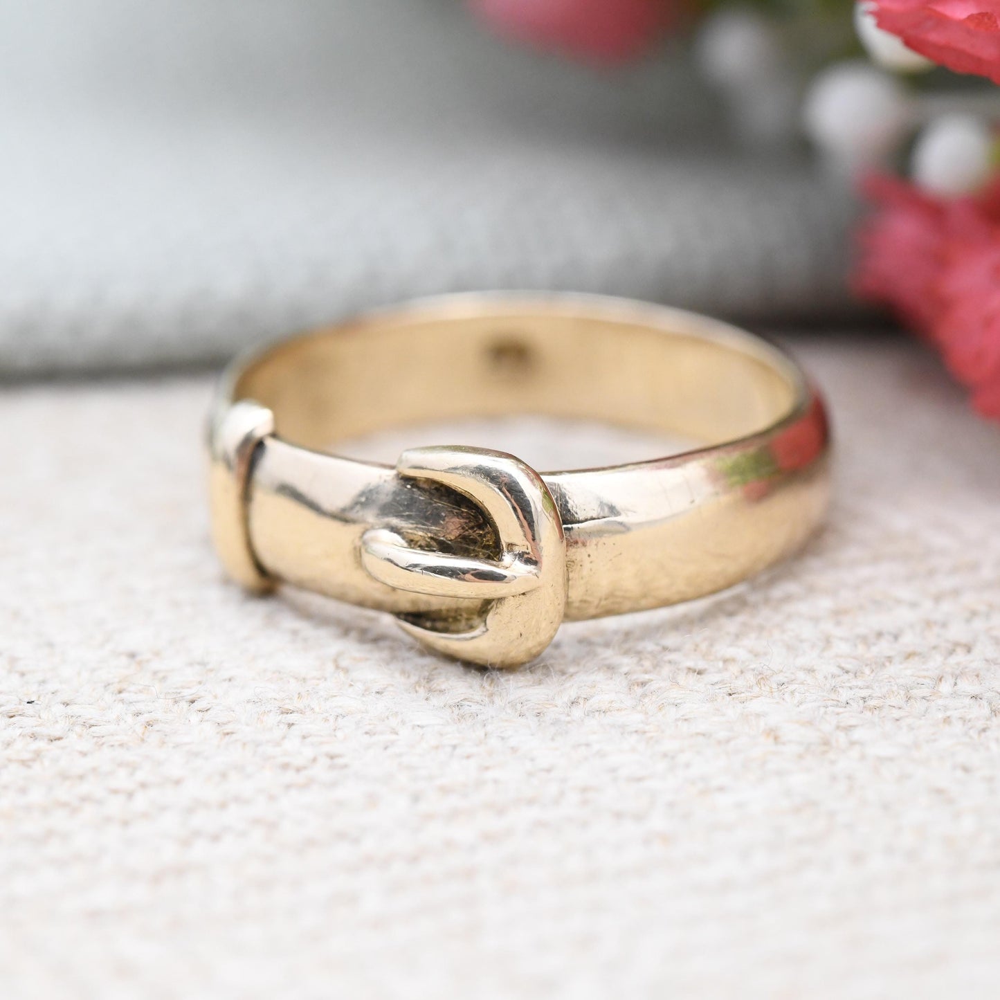 Vintage 9ct Gold Buckle Ring 1990 - Minimal Belt Band Victorian Style | Everyday Unisex Gold Jewellery | UK Size - T | US Size - 9 1/2