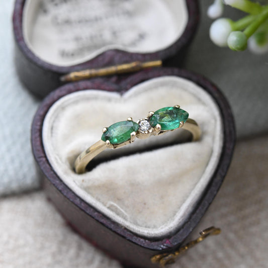 Vintage 14ct Gold Emerald and Diamond Ring - Green Gemstone Stacking Ring | Unusual Vintage Gold Jewellery Gift | UK Size - M | US Size - 6