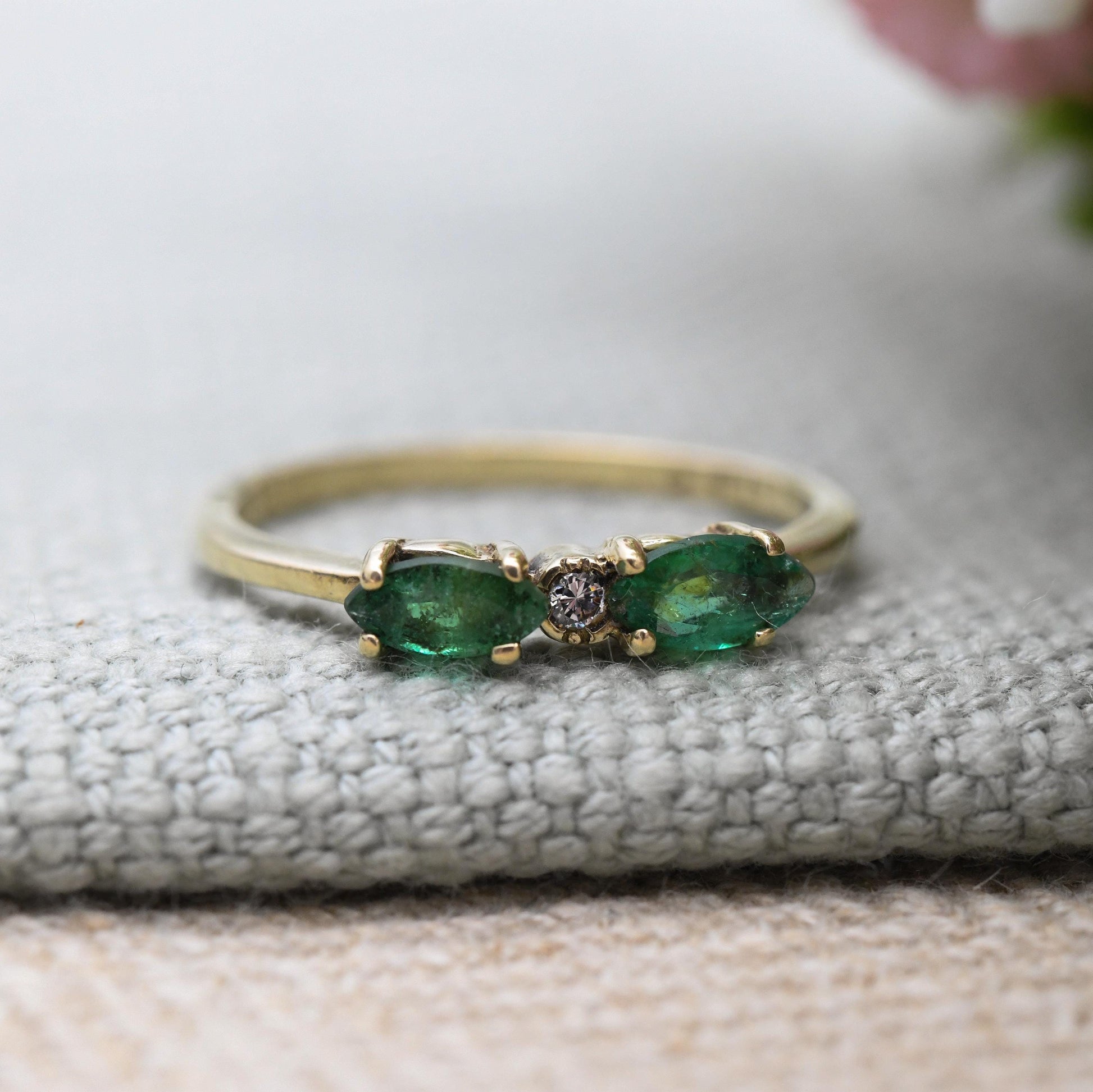 Vintage 14ct Gold Emerald and Diamond Ring - Green Gemstone Stacking Ring | Unusual Vintage Gold Jewellery Gift | UK Size - M | US Size - 6
