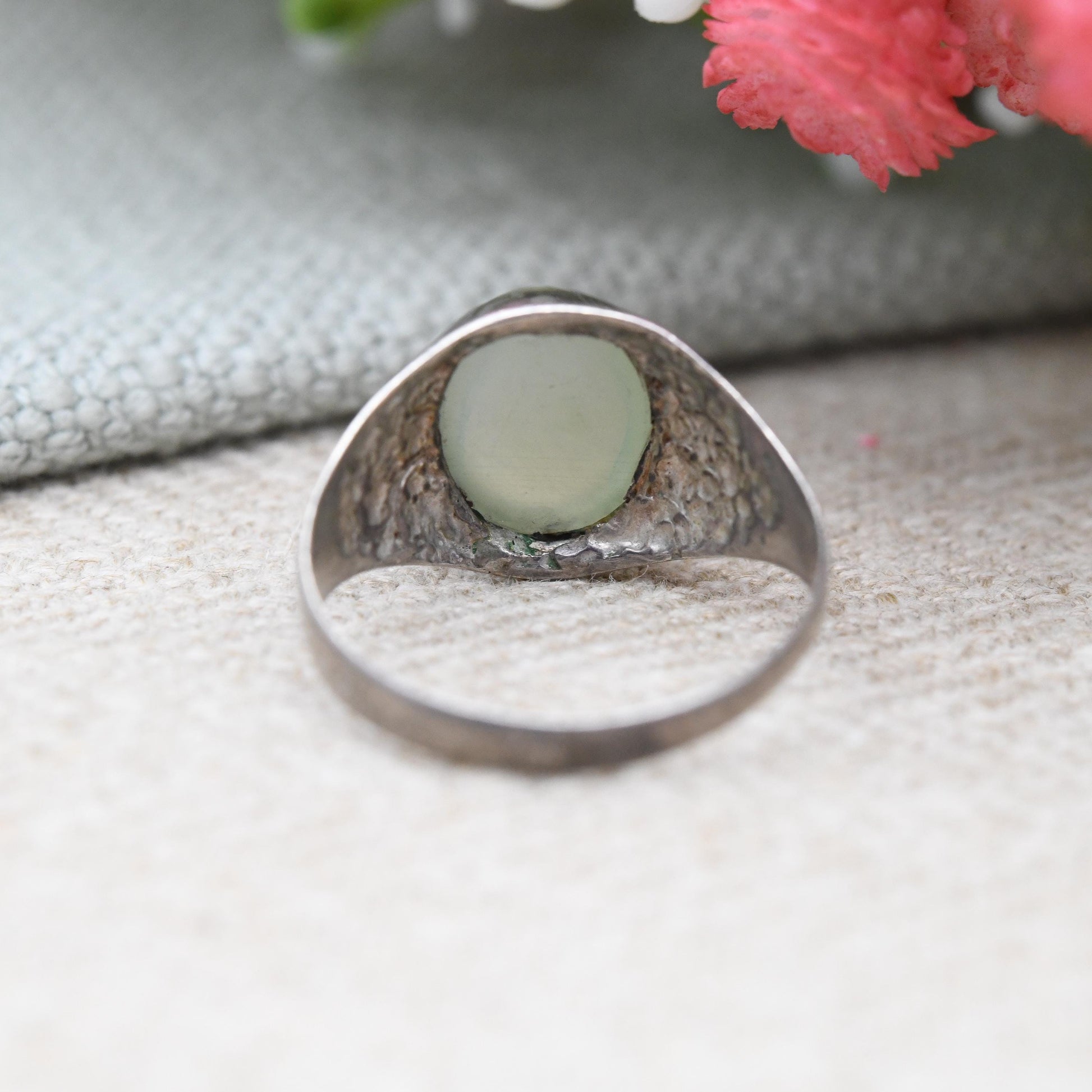 Vintage Sterling Silver Green Gemstone Signet Ring - Unisex Oval Pale Stone Ring | Minimal Unisex Ring | UK Size - M 1/2 | US Size - 6 1/4