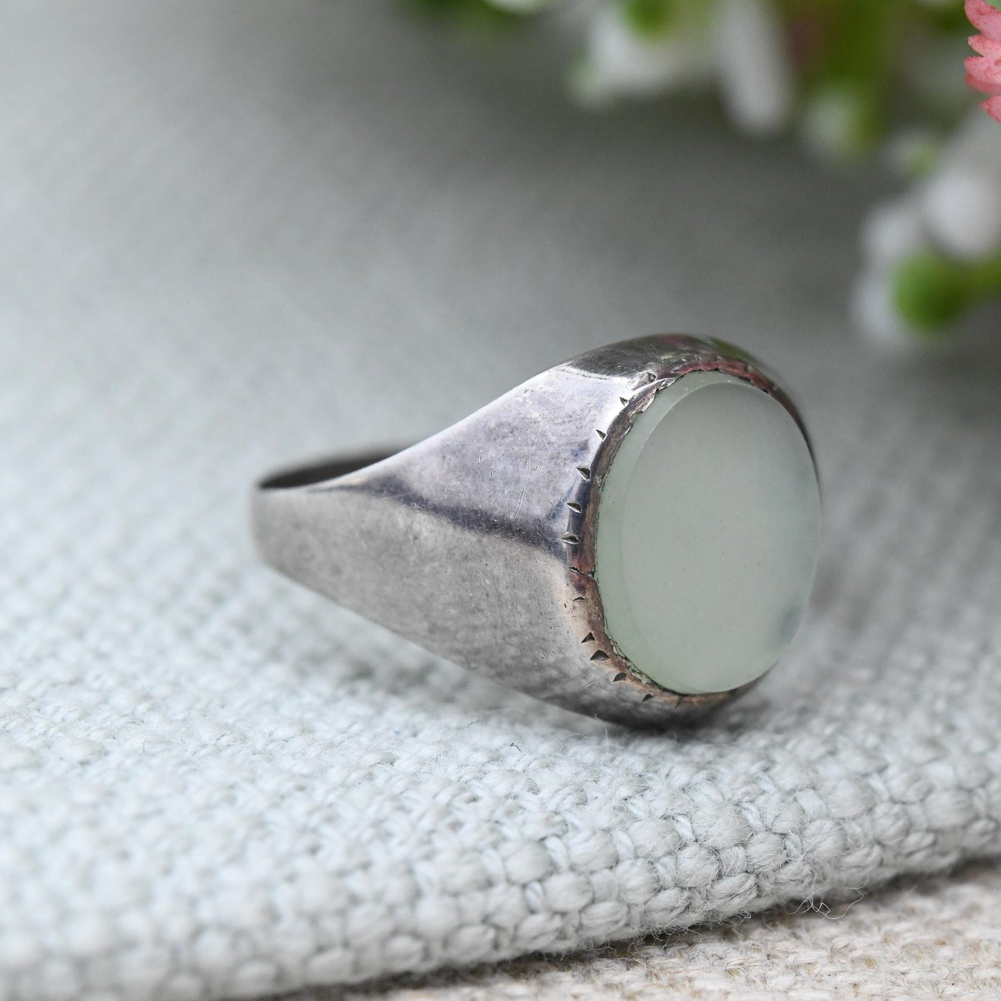 Vintage Sterling Silver Green Gemstone Signet Ring - Unisex Oval Pale Stone Ring | Minimal Unisex Ring | UK Size - M 1/2 | US Size - 6 1/4