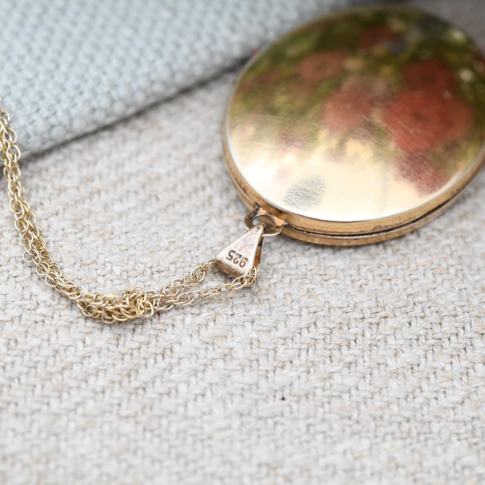 Vintage Gold Plated Sterling Silver Locket Pendant Necklace with Flower Design - Oval Shape Victorian Style Floral Pretty Gift for Her 45cm