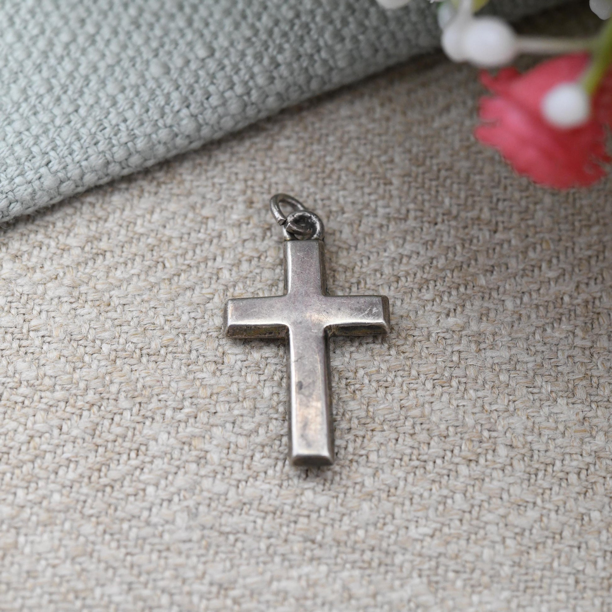 Vintage Sterling Silver Cross Pendant - Sweet Christening Jewellery Gift Present Christian Charm for Necklace Hollow Silver Plain Cross