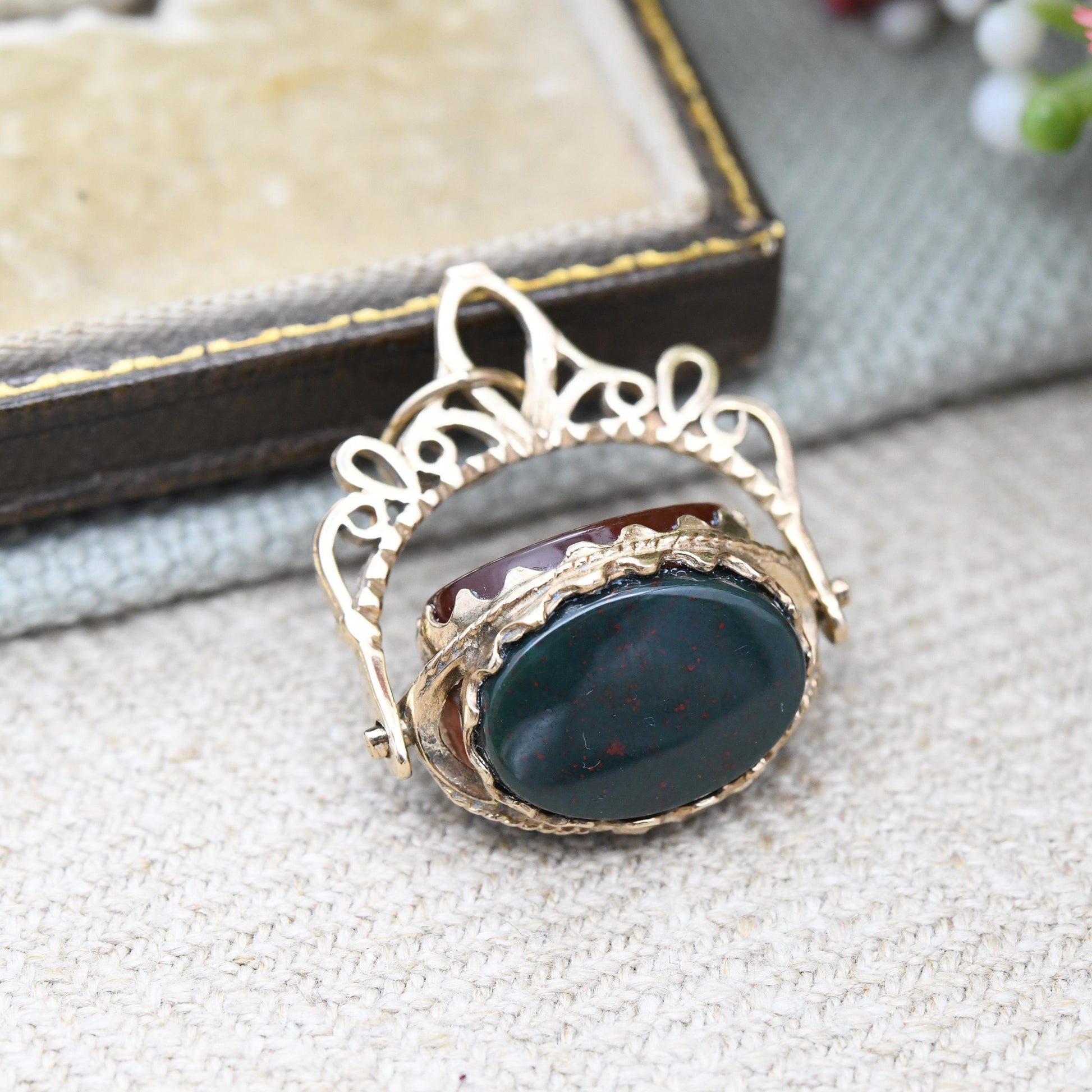 Vintage 9ct Gold Gemstone Spinner Fob Bloodstone Carnelian Onyx - Gemstone Watch Fob Pendant | Antique Style | Heliotrope Jasper