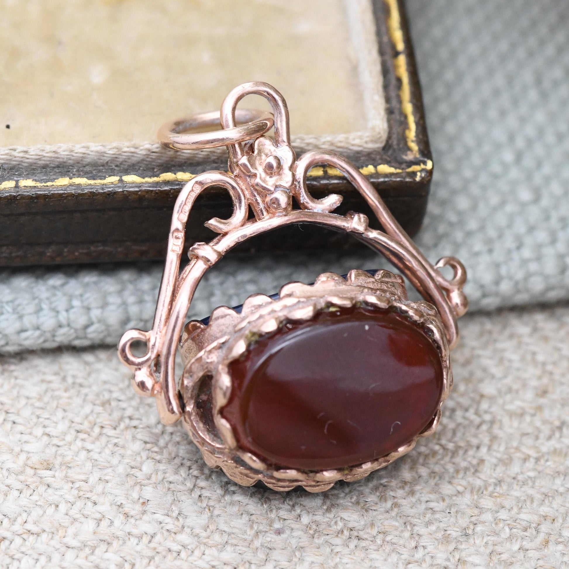 Vintage 9ct Rose Gold Spinner Fob 1992 Carnelian Onyx - Gemstone Watch Fob Pendant Antique Style Pretty Unusual Stone Flower Fob Charm