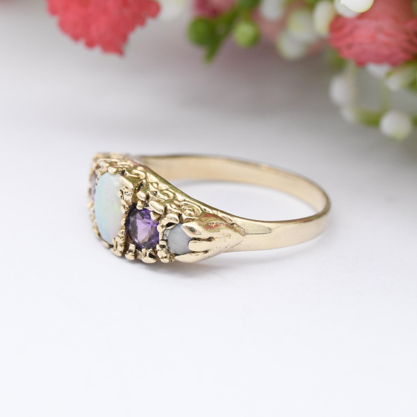 Vintage 9ct Gold Opal Amethyst Five Stone Ring - Pretty Mid-Century Antique Revival Purple White Gemstones | UK Size - P | US Size - 7 3/4