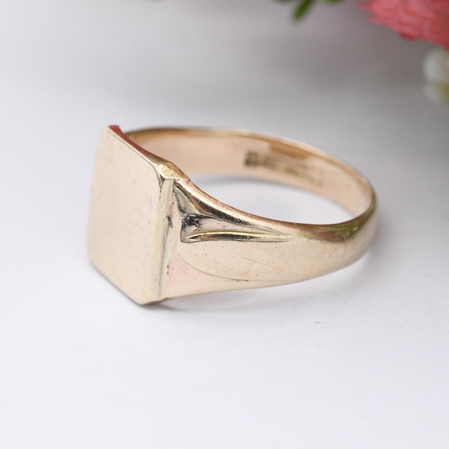 Vintage 9ct Gold Signet Ring 1970s Henry Griffith - Unisex Everyday Solid Gold Jewellery | Gift for Him | UK Size - S 1/2 | US Size - 9 1/4