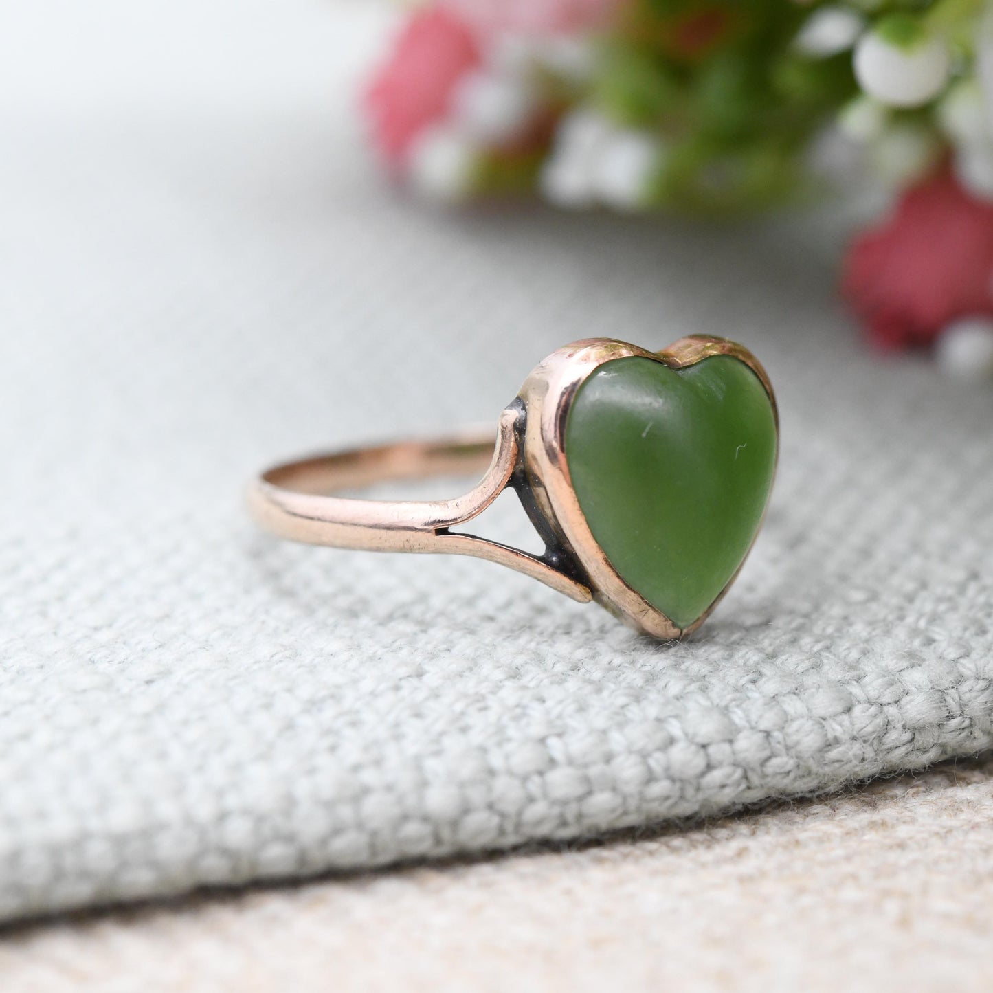 Antique 9ct Gold Heart Ring with Green Gemstone - Solid Rose Gold Band | Pretty Gift for Her | UK Size - P | US Size - 7